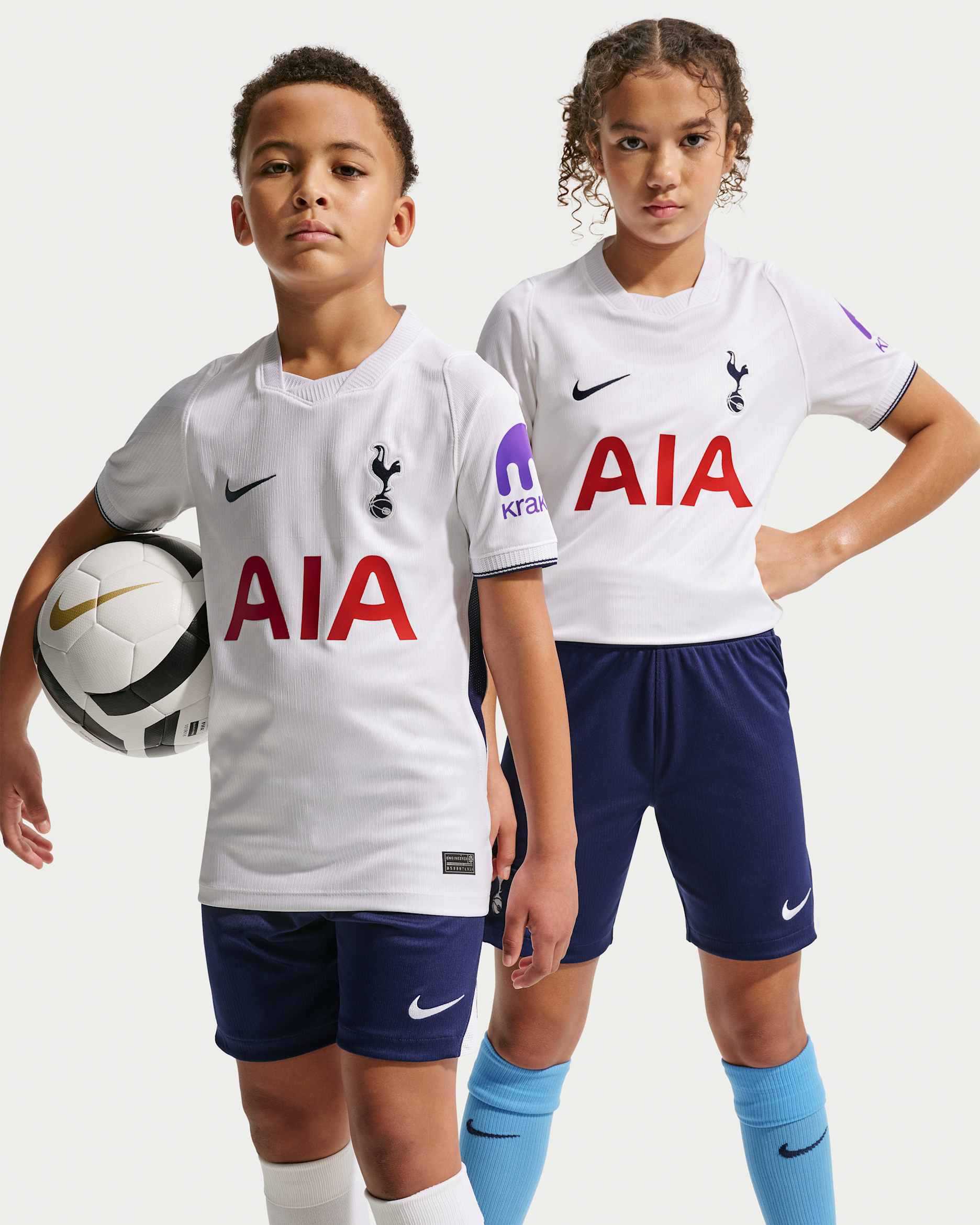 Tottenham Hotspur 2026/27 Stadium Home Older Kids' Nike Dri-FIT Football Replica Shirt - White/Binary Blue/Binary Blue