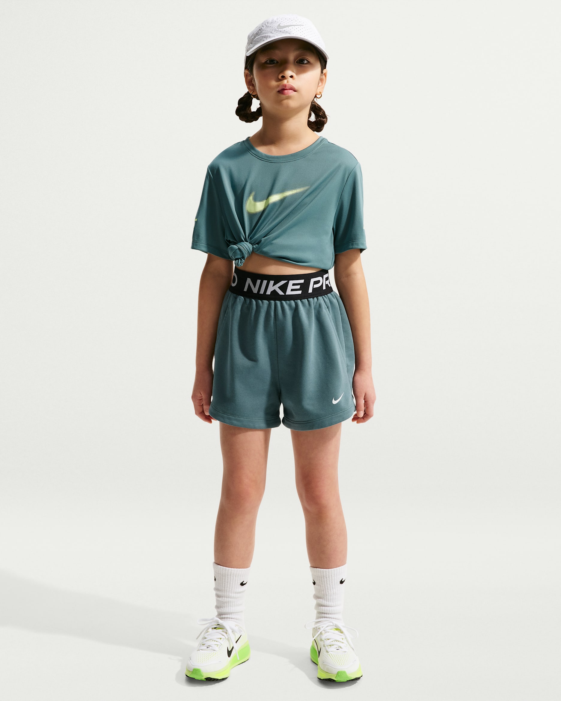 Shorts Dri-FIT para niña talla grande Nike Pro Fleece - Pizarra mineral/Pizarra mineral/Negro/Blanco