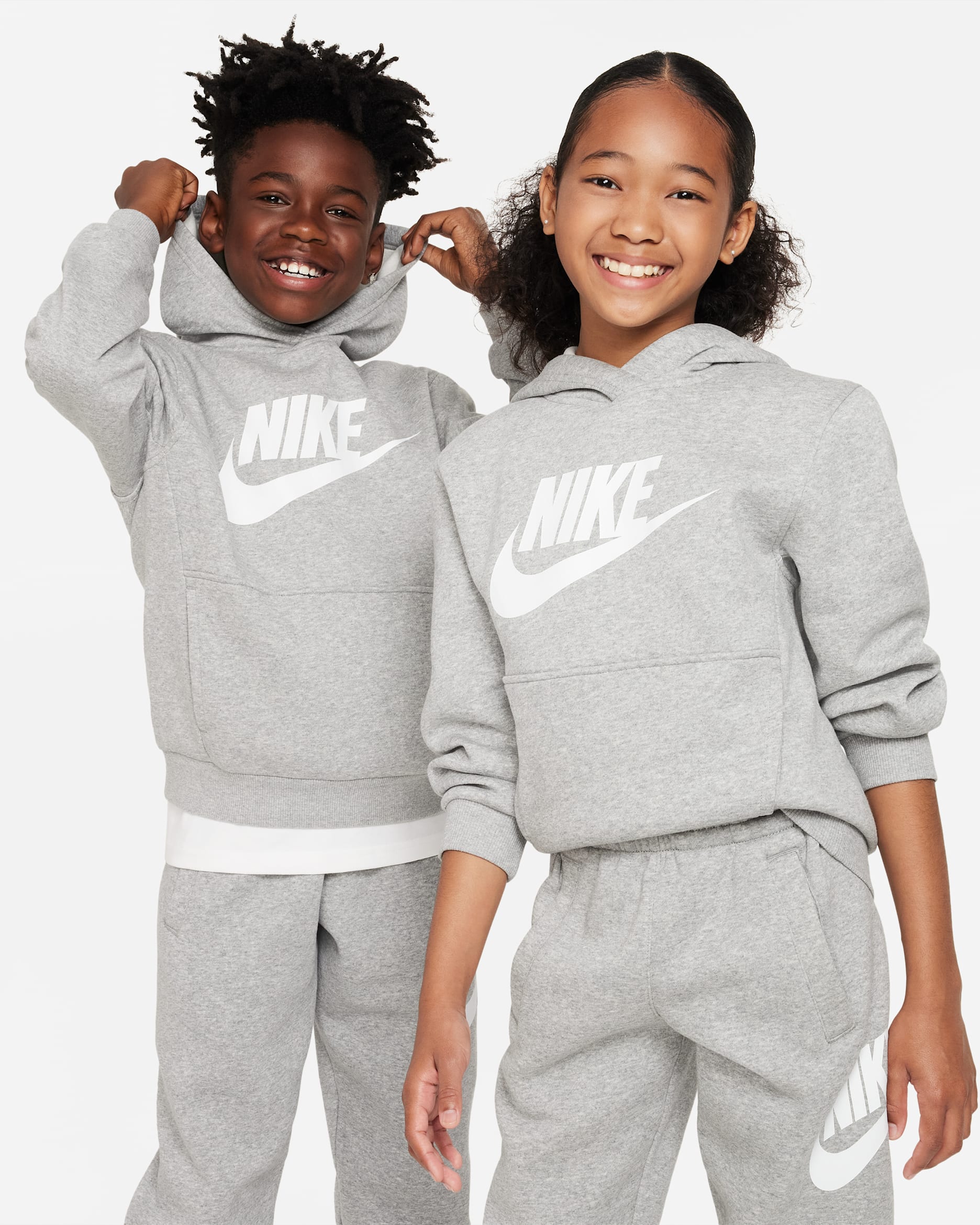 Sudadera con gorro para niños talla grande Nike Sportswear Club Fleece - Gris oscuro jaspeado/Blanco