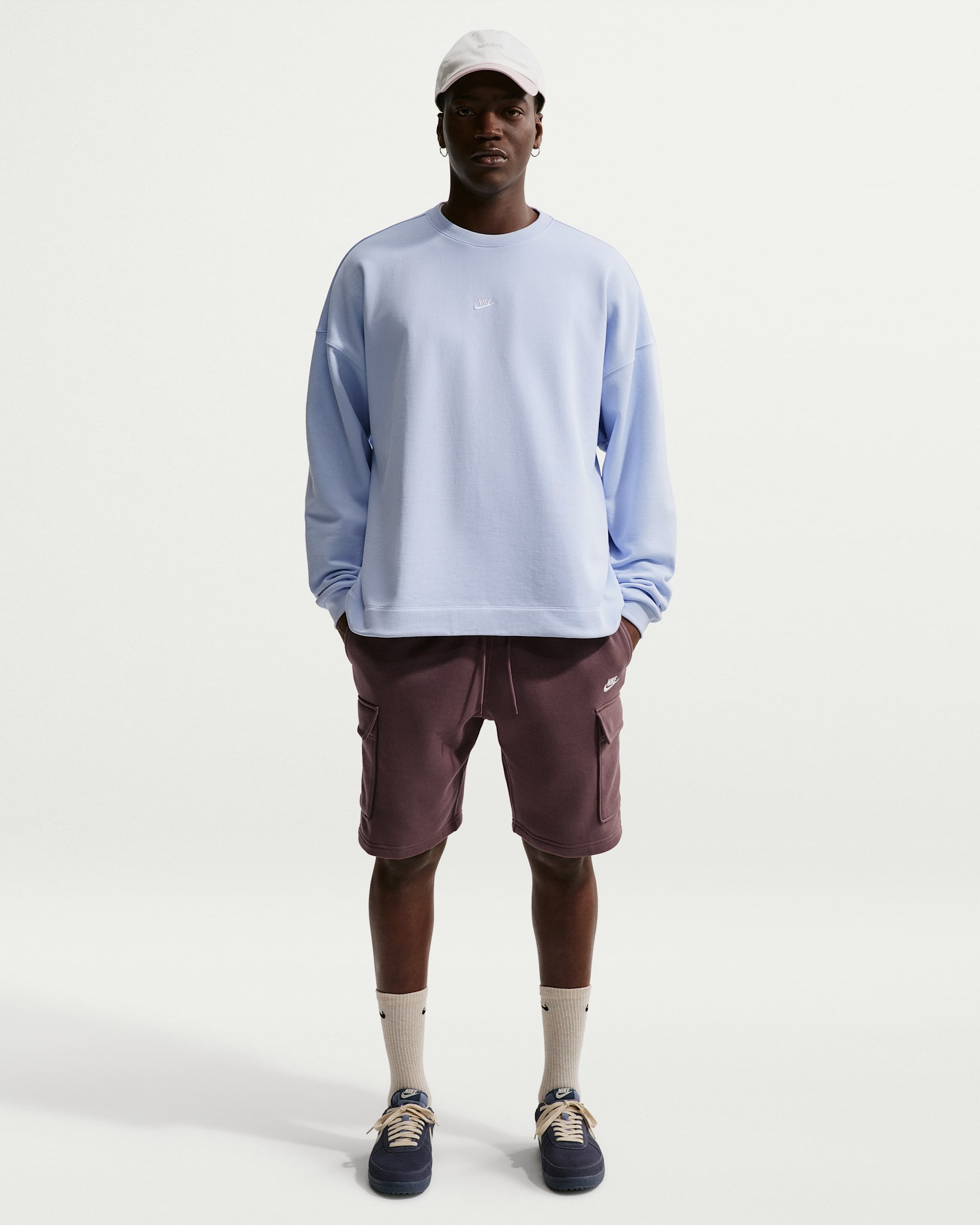 Shorts cargo de tejido Fleece para hombre Nike Club - Tatuaje/Tatuaje/Blanco