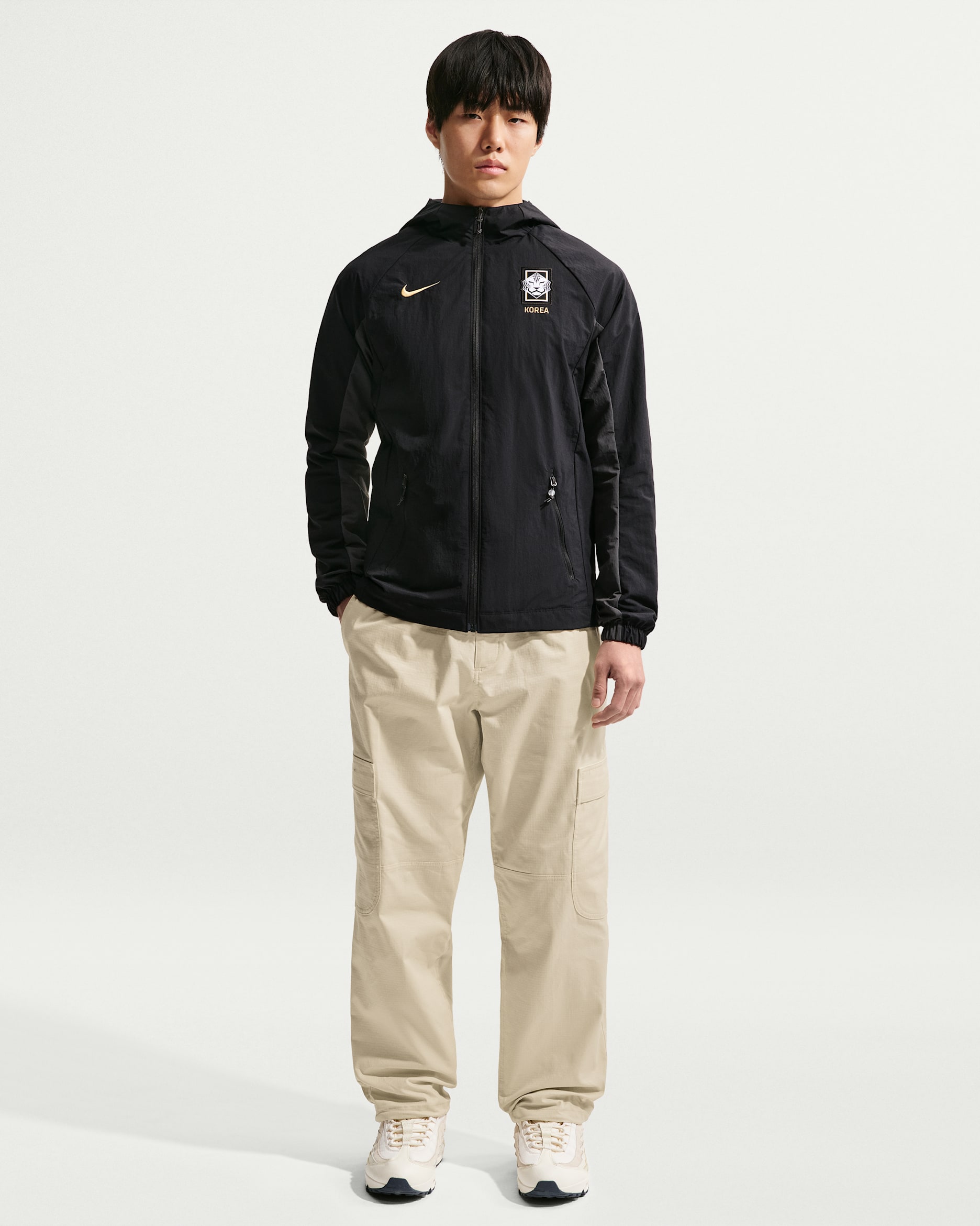 나이키 스포츠웨어 클럽 남성 우븐 카고 팬츠 - 라이트 카키/화이트