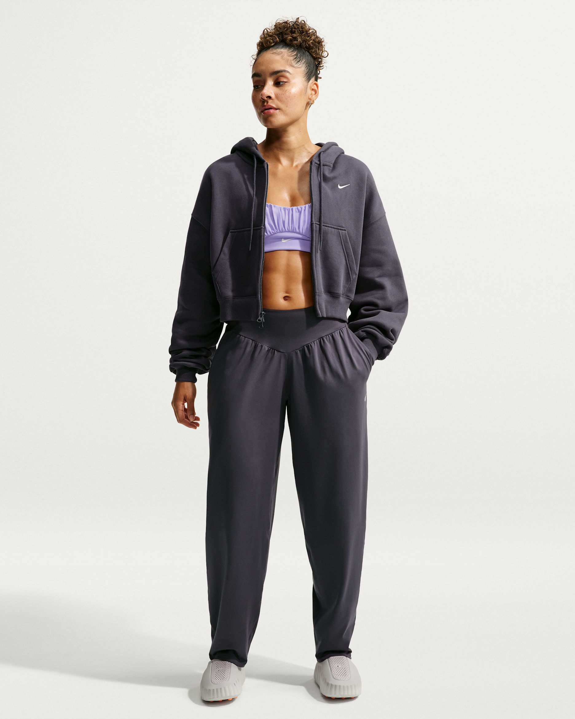 Nike One Relaxed Women's Dri-FIT Pants - Gridiron/White