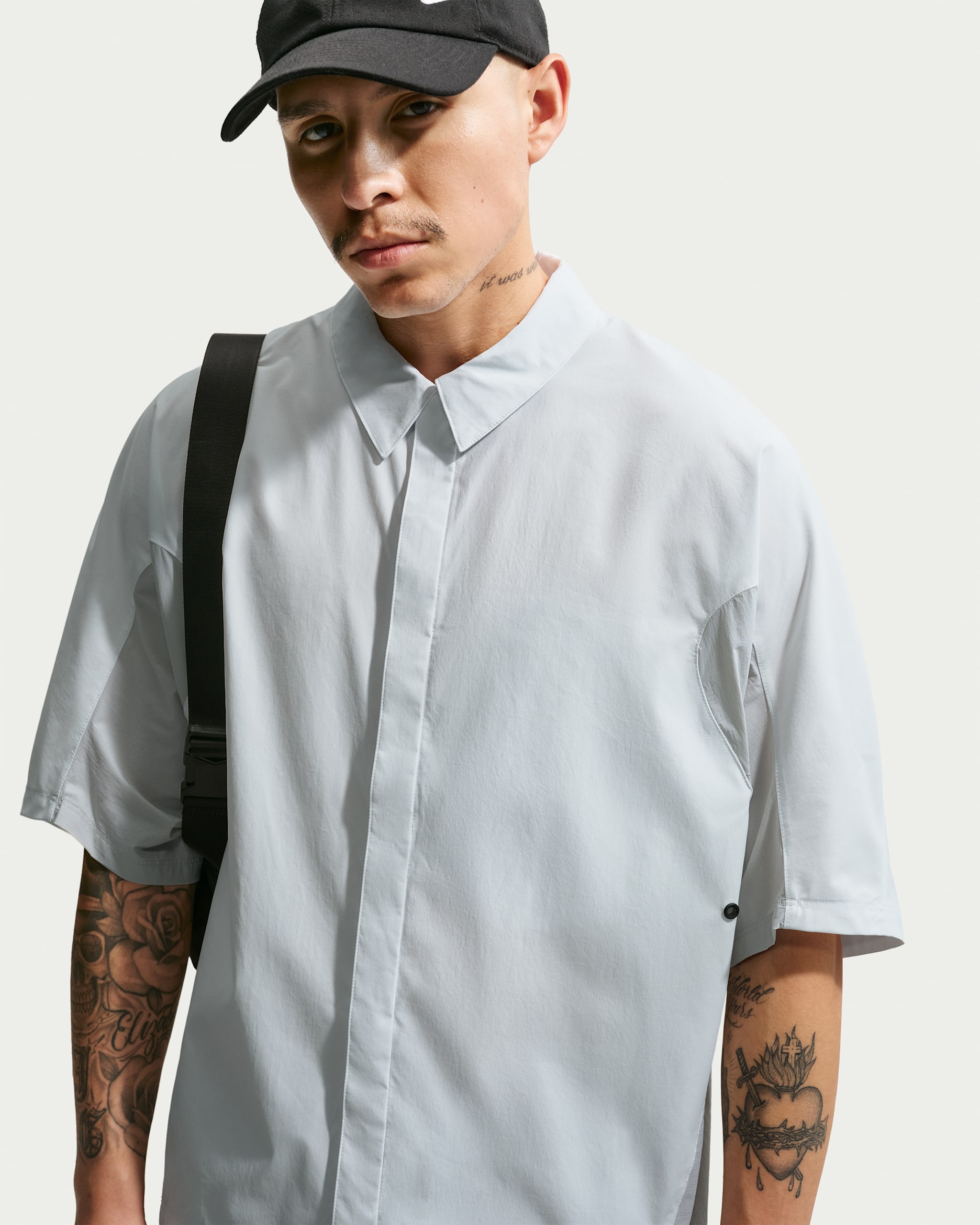 Playera de manga corta Dri-FIT para hombre Nike Tech Helios - Blanco cáscara de huevo/Gris niebla/Negro