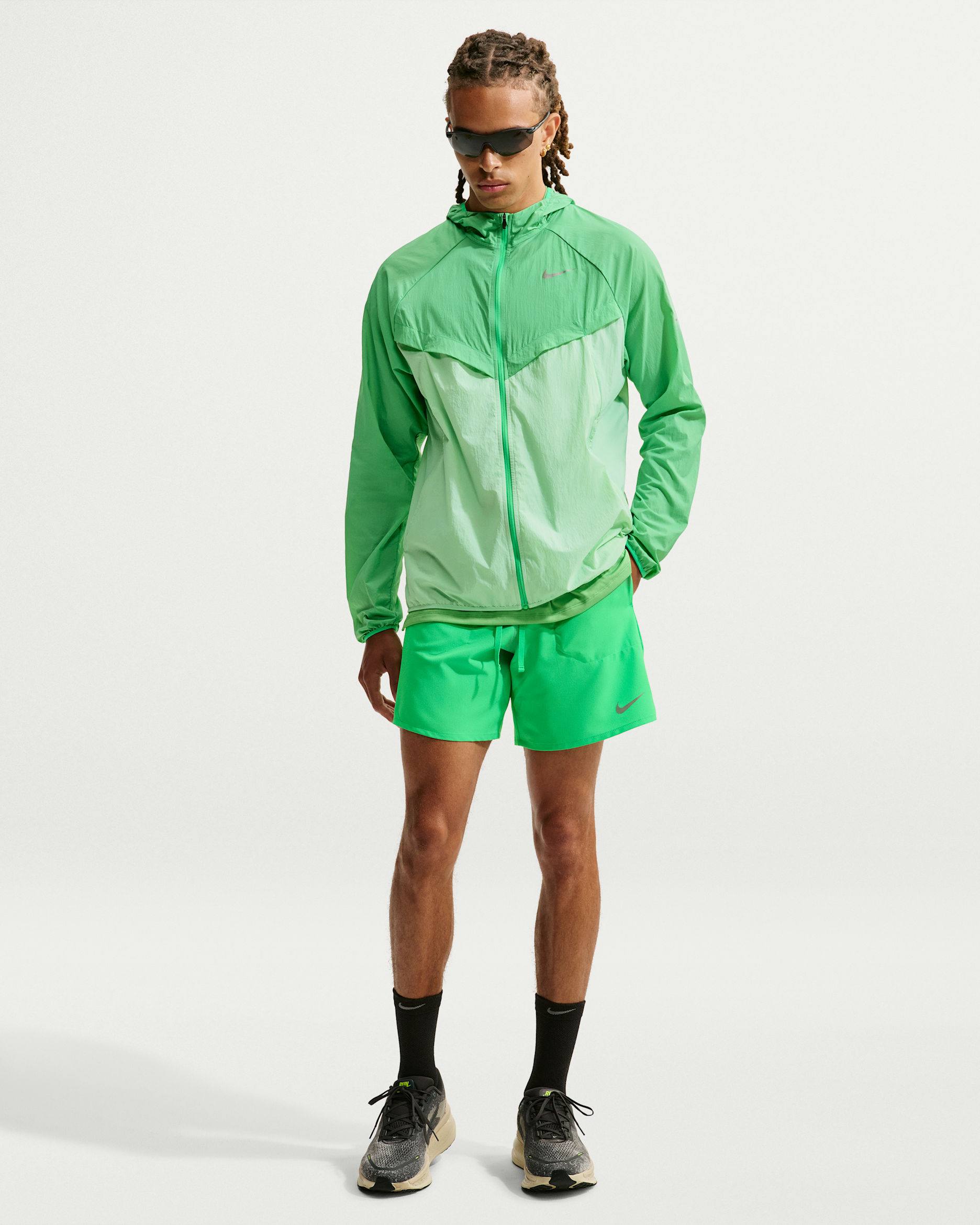 Nike Stride Men's Dri-FIT 7" 2-in-1 Running Shorts - Green Spark