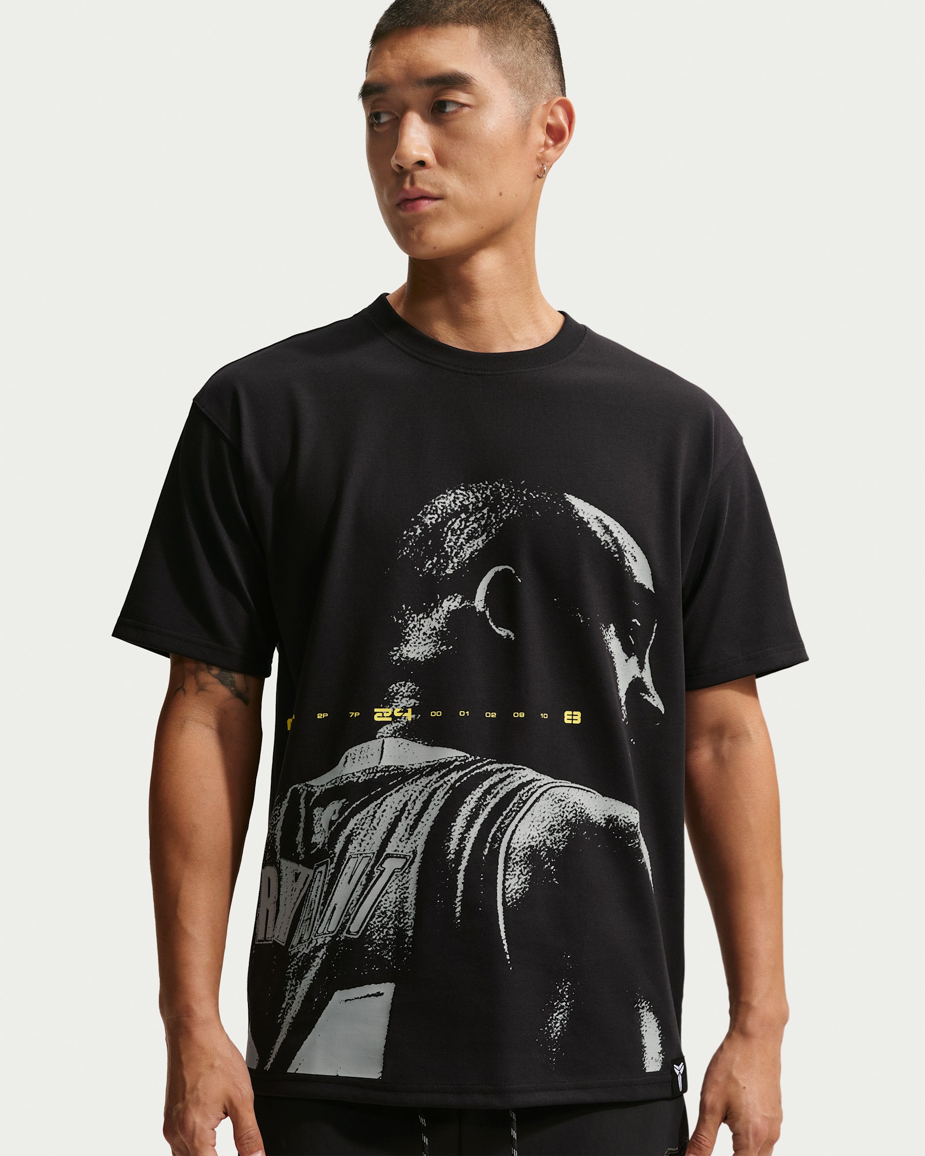 เสื้อยืดบาสเก็ตบอลผู้ชาย Dri-FIT Kobe - ดำ