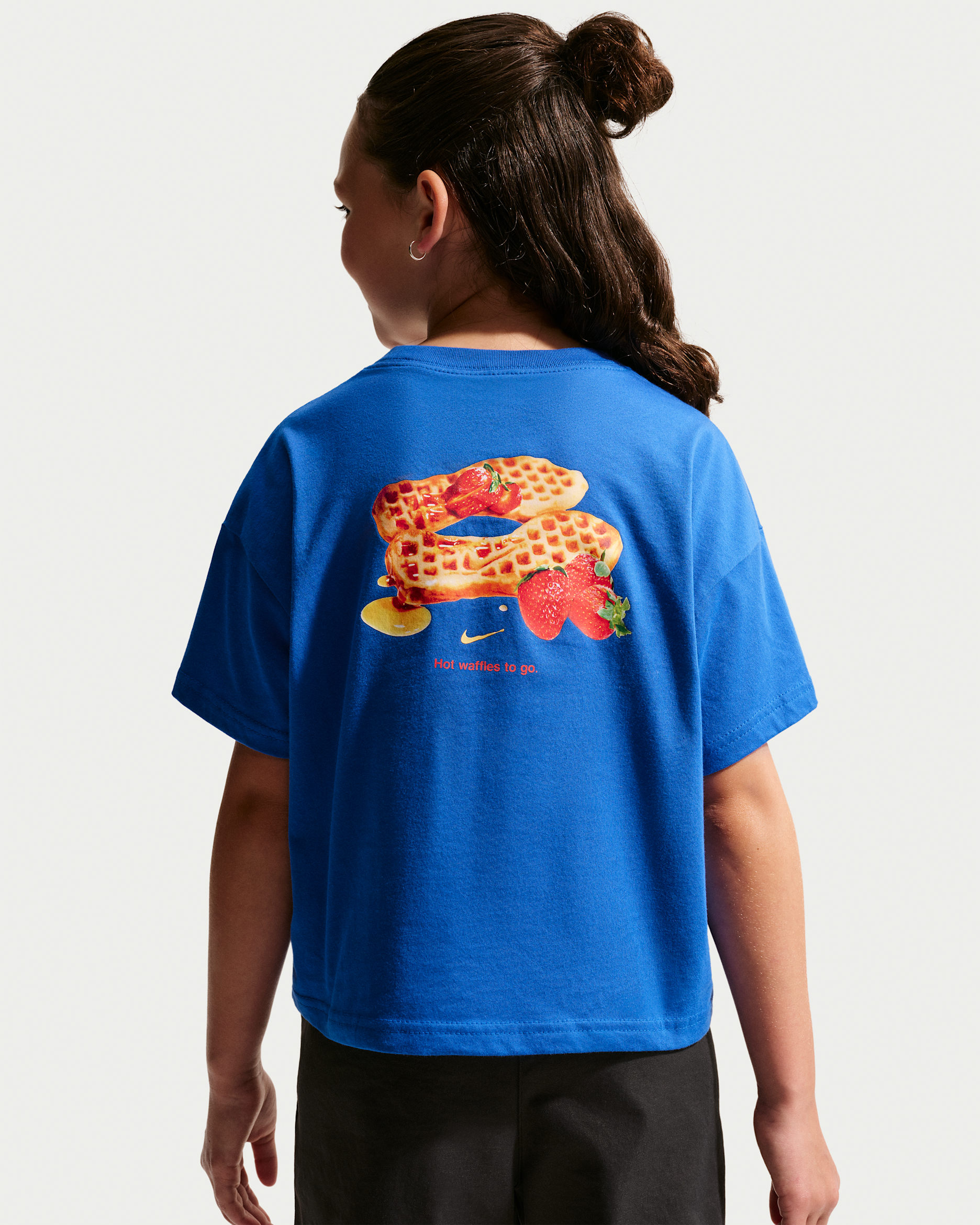 Nike Sportswear Older Kids' (Girls') T-Shirt - Game Royal