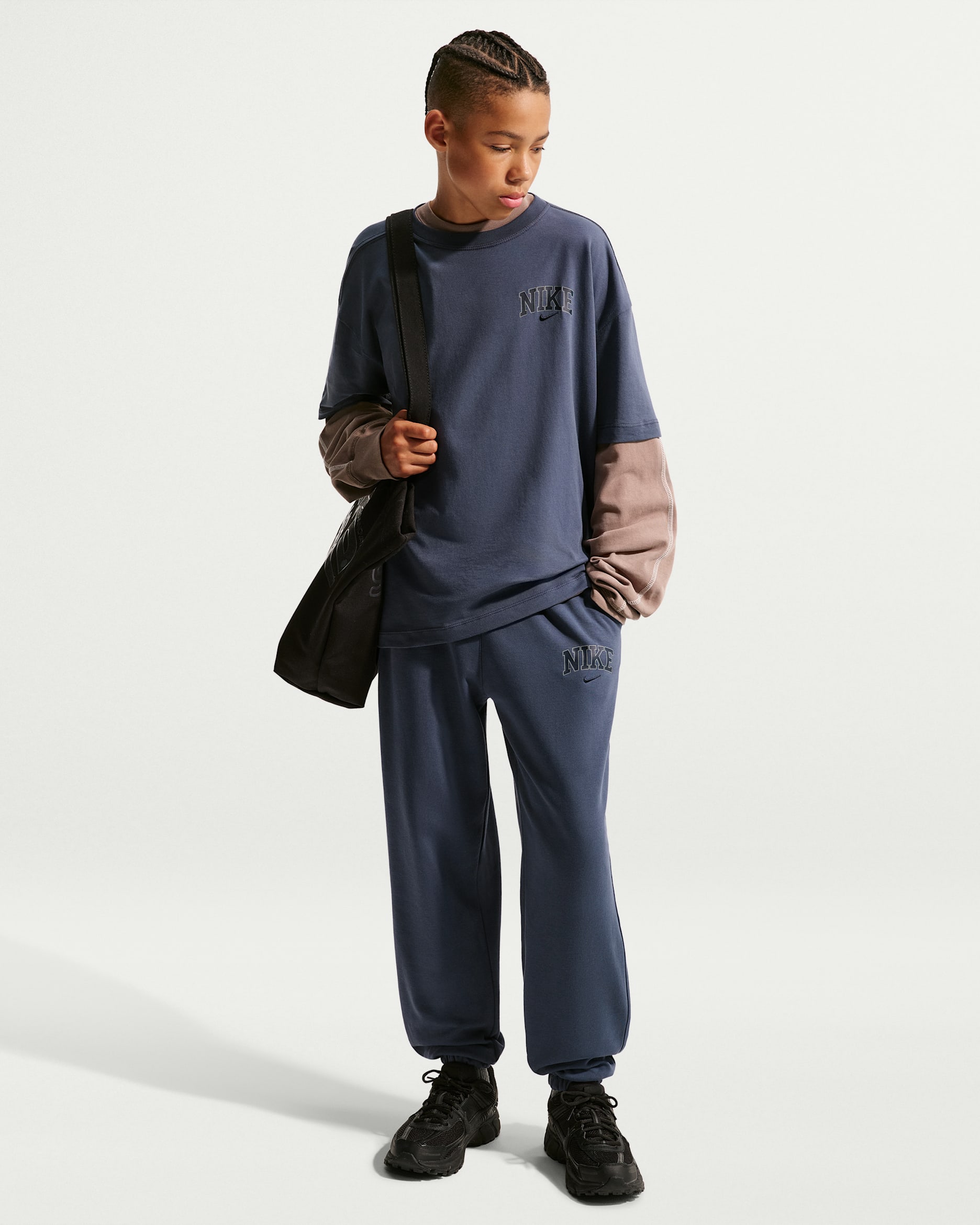 Nike Sportswear Older Kids' (Boys') Loose Trousers - Thunder Blue
