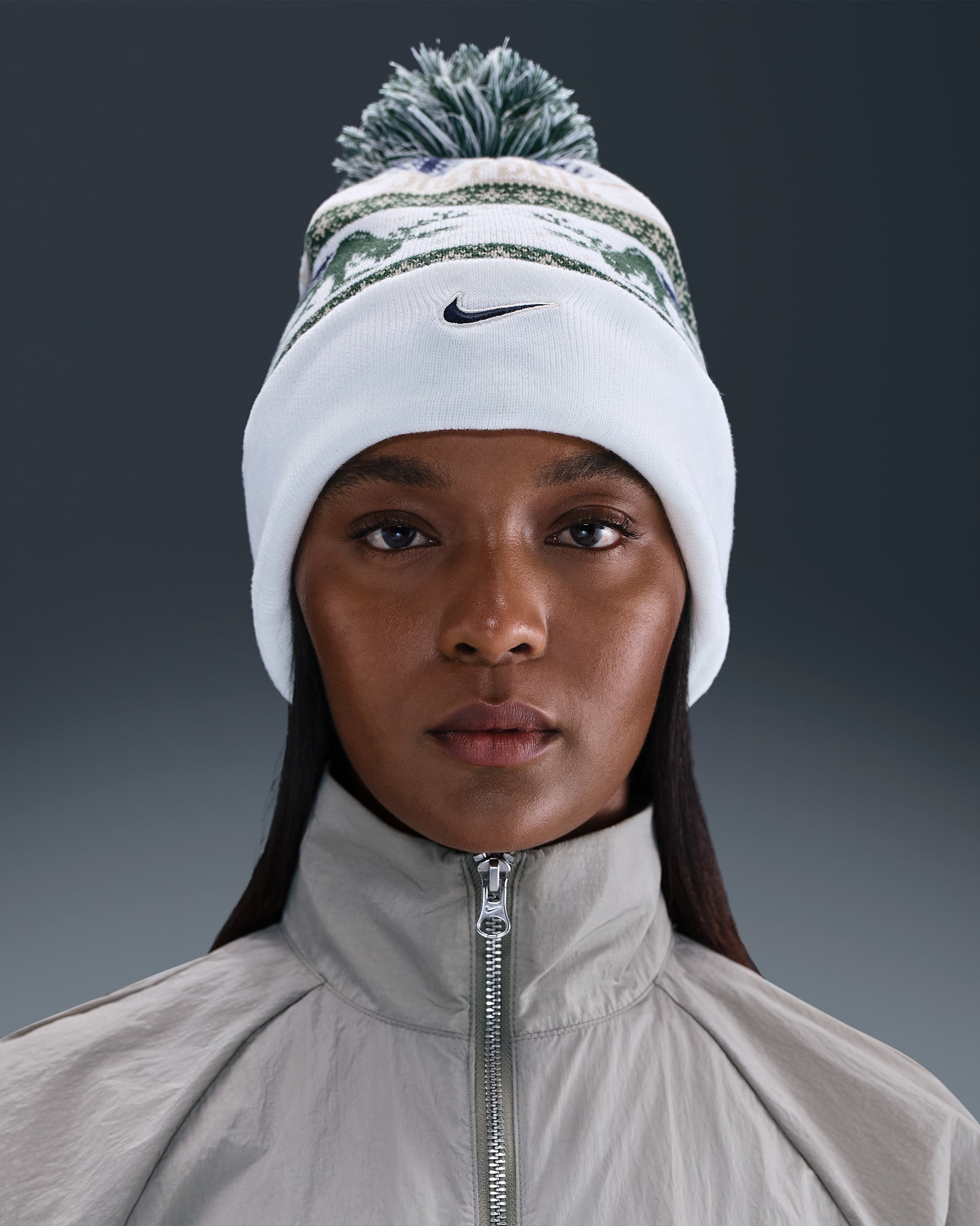Nike Peak Winter Wonderland Beanie - Sail/Fir/Midnight Navy/Midnight Navy