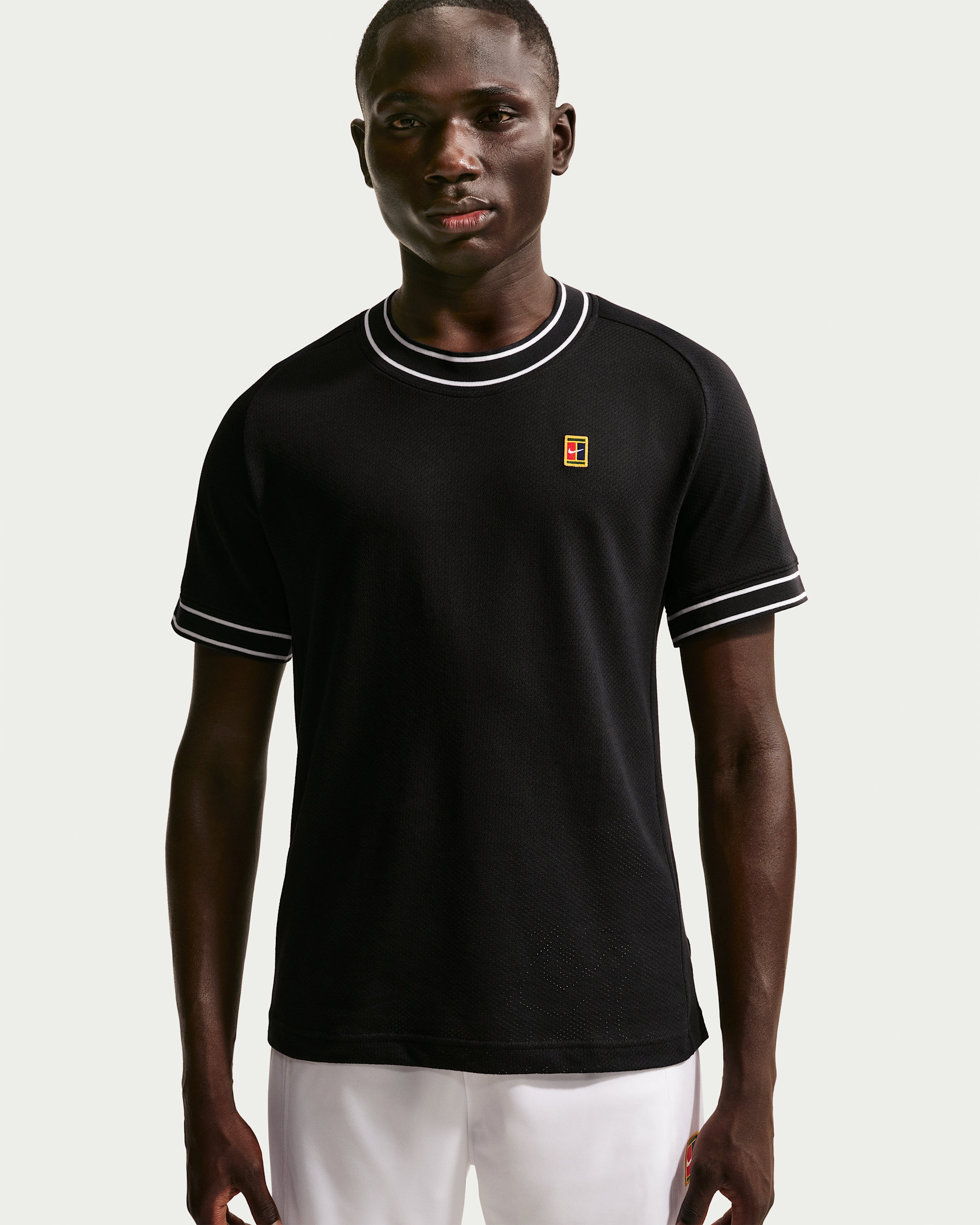 NikeCourt Heritage Men's Short-Sleeve Tennis Top - Black