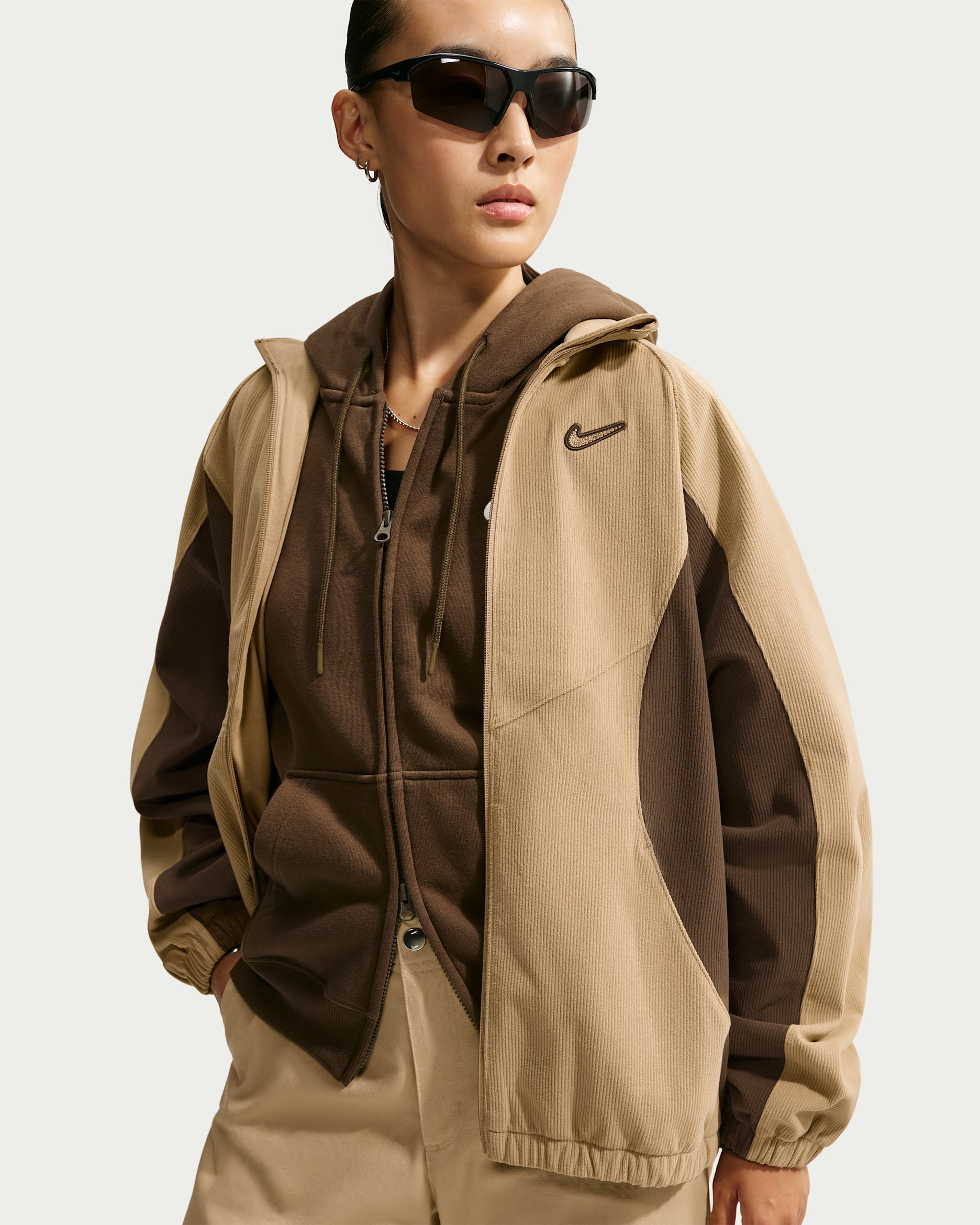 Nike Sportswear Women's Oversized Corduroy Tracksuit Jacket - Parachute Beige/Dark Hazel/Parachute Beige