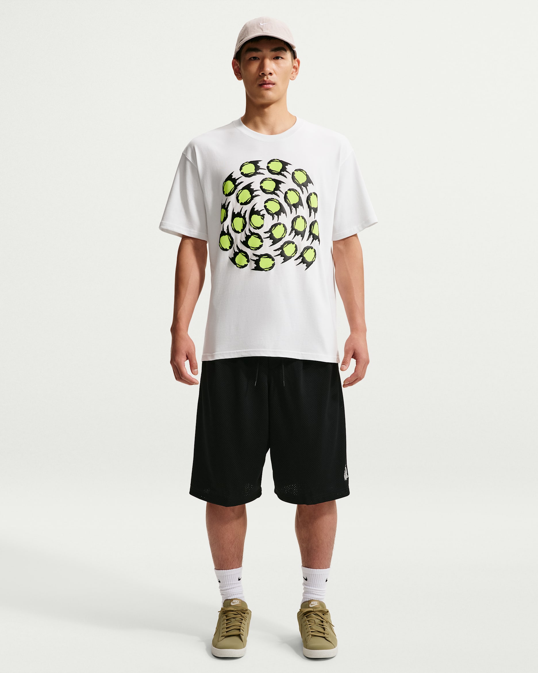 Nike Sportswear Club Men's Mesh Shorts - Black/Light Orewood Brown