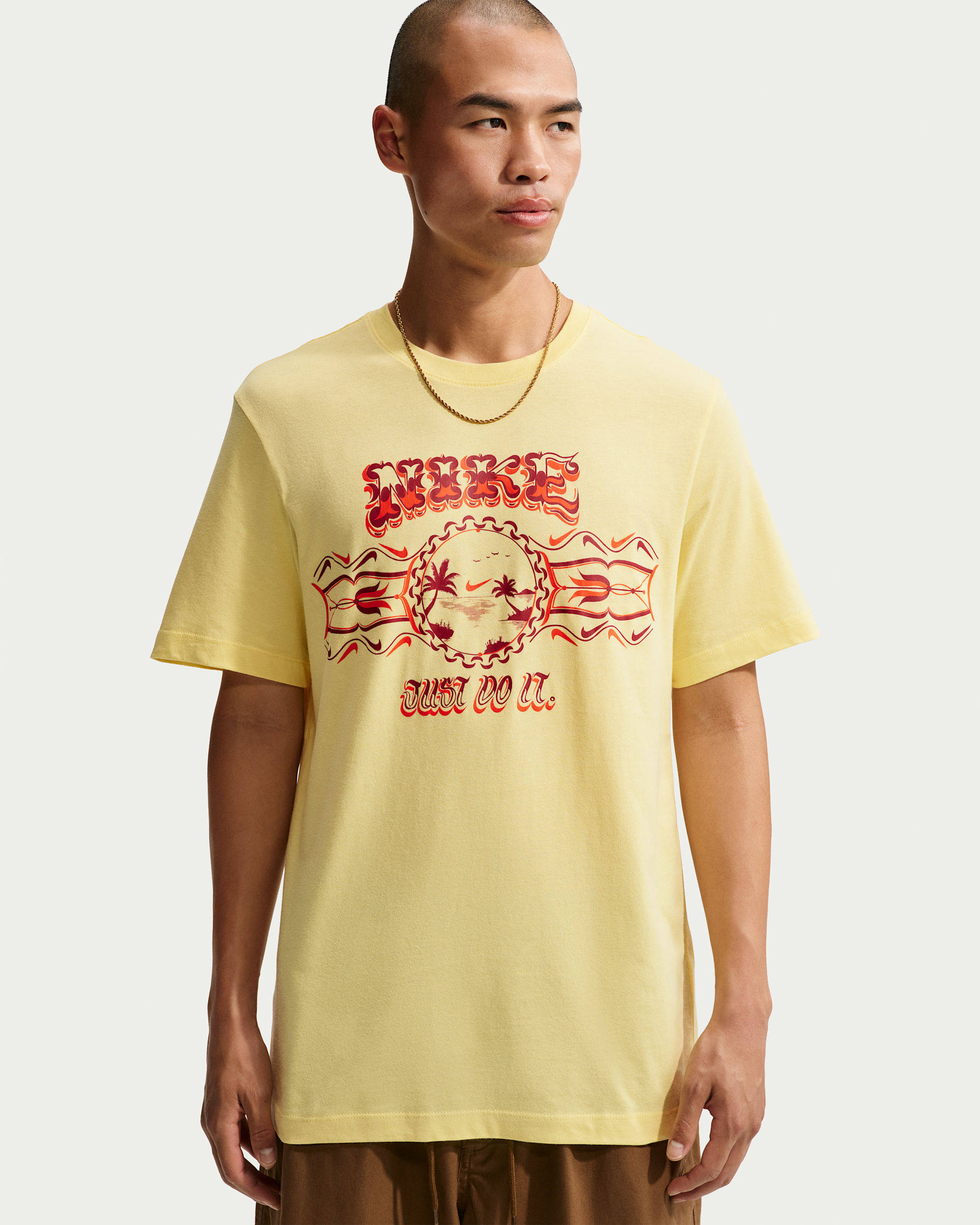Nike Sportswear T-Shirt - Soft Yellow