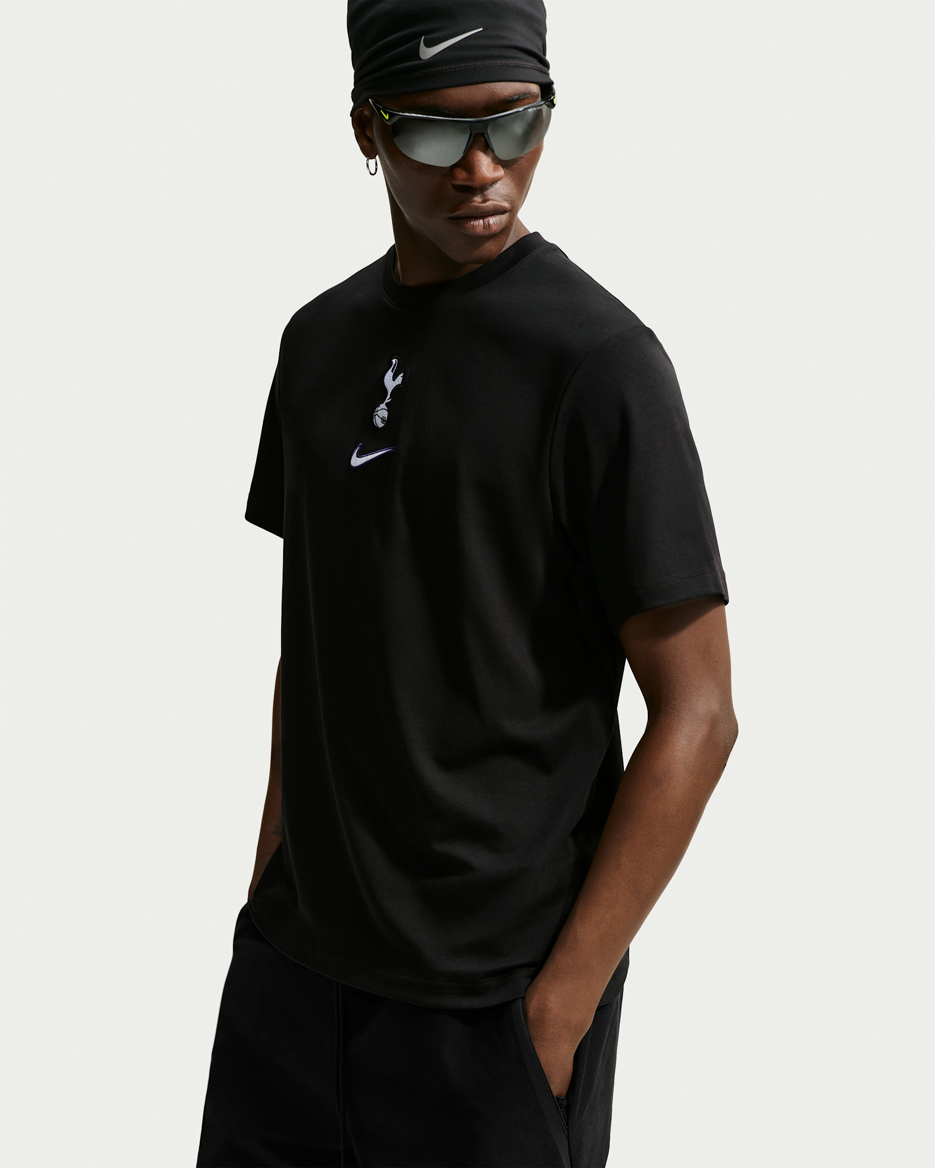 Tottenham Hotspur Primary (tredjedrakt) Nike Dri-FIT fotballoverdel til herre - Svart/New Orchid/Hvit