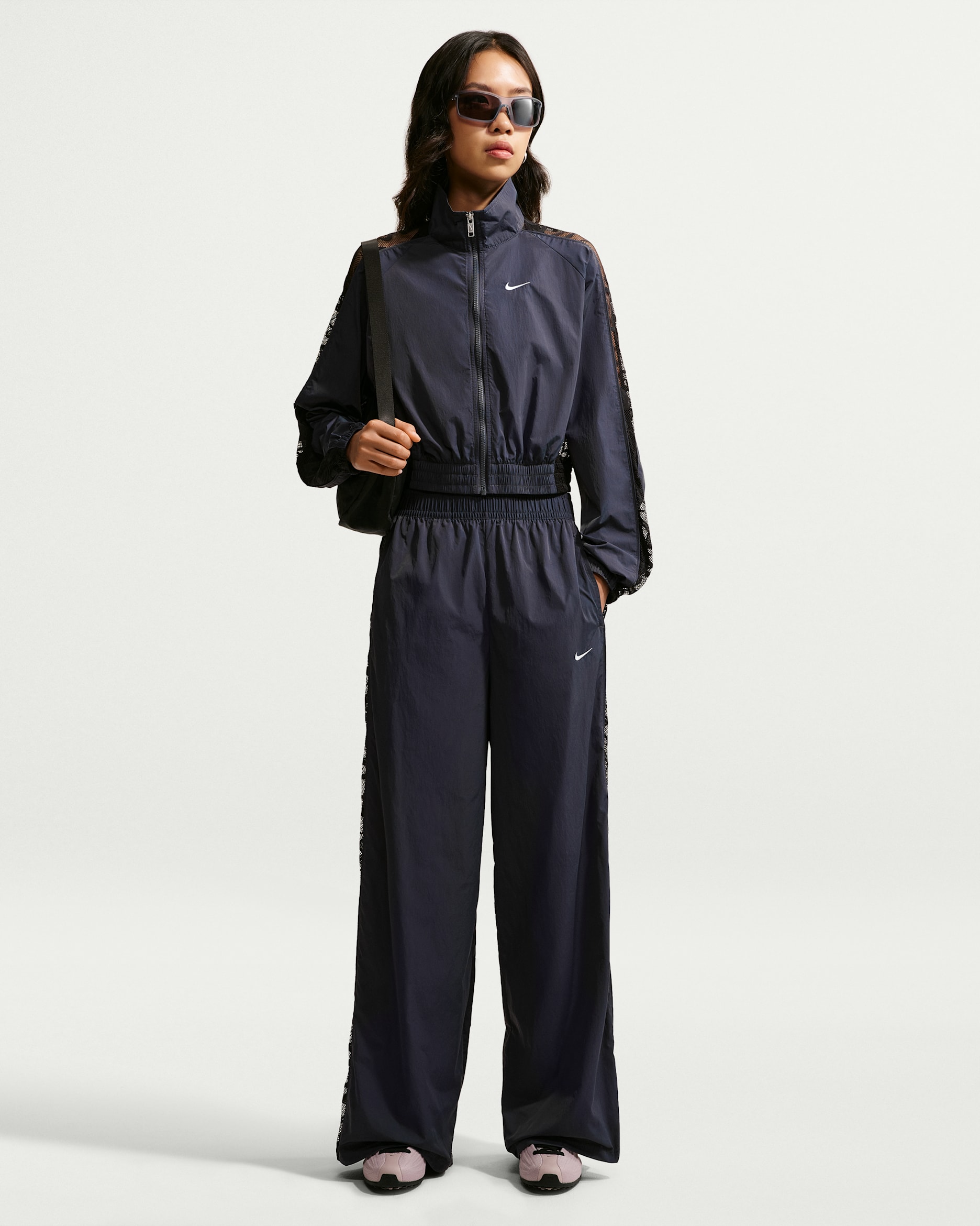Nike Sportswear Women's Loose Mid-Rise Lace Track Pants - Gridiron/Black/White