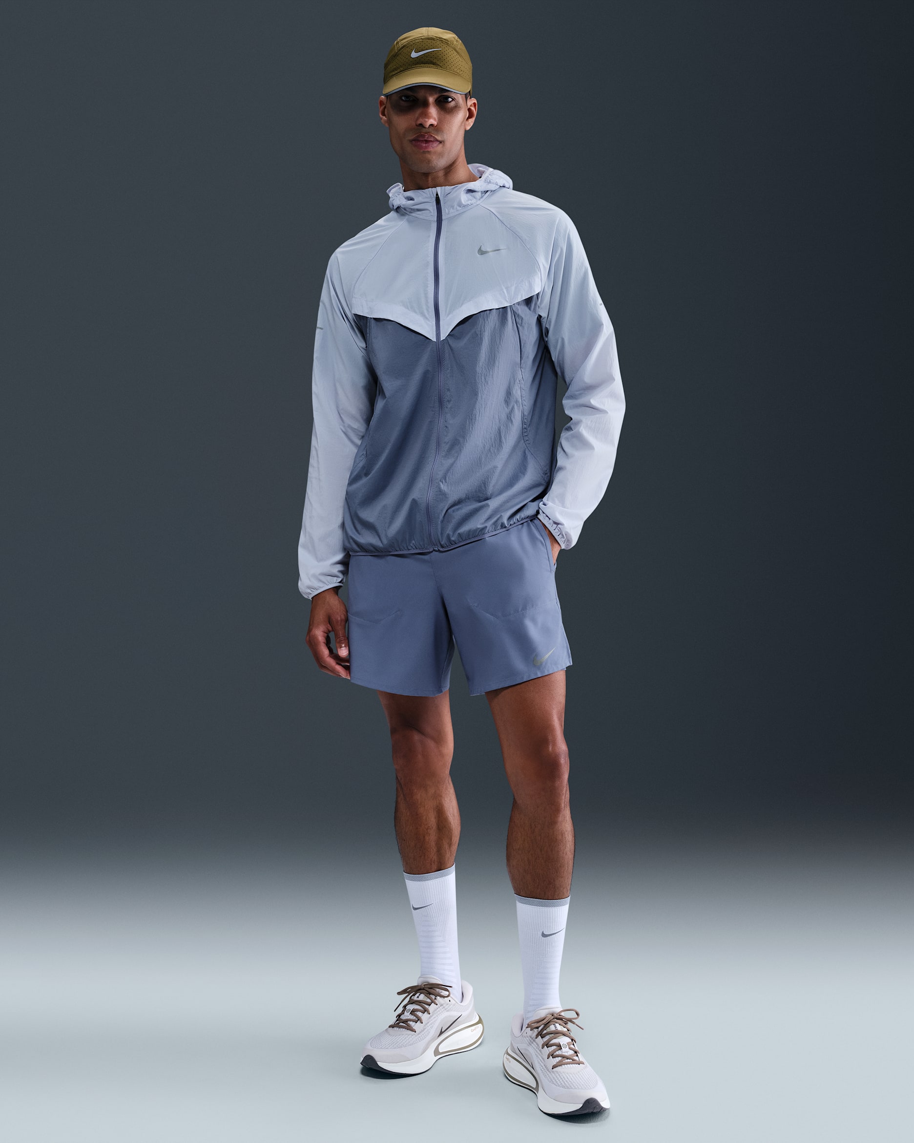 Nike Stride Shorts de correr Dri-FIT de 18 cm 2 en 1 para hombre - Índigo mundial/Índigo mundial/Negro