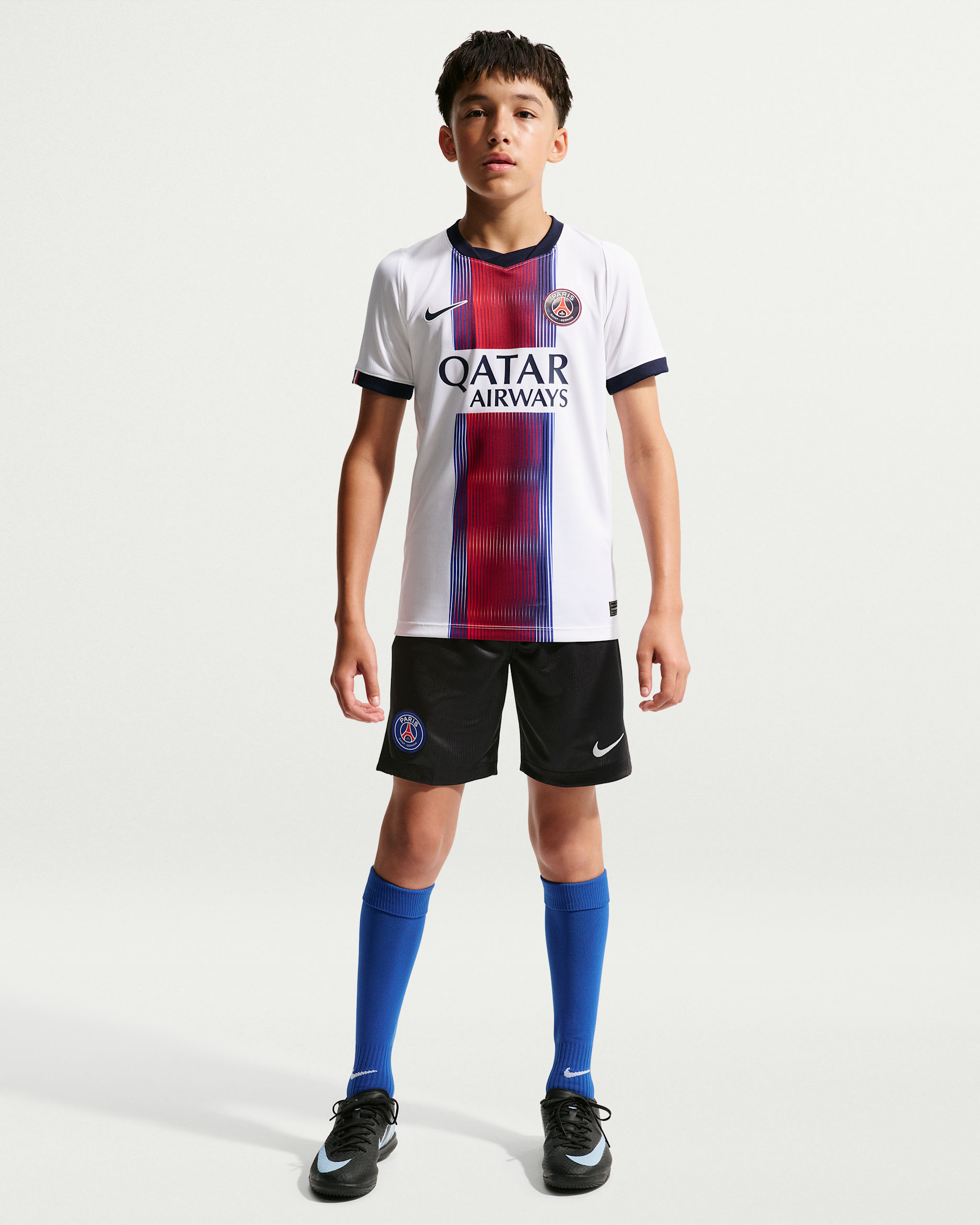 Paris Saint-Germain 2026/27 Stadium Goalkeeper Older Kids' Nike Dri-FIT Football Replica Shorts - Black/Black/White