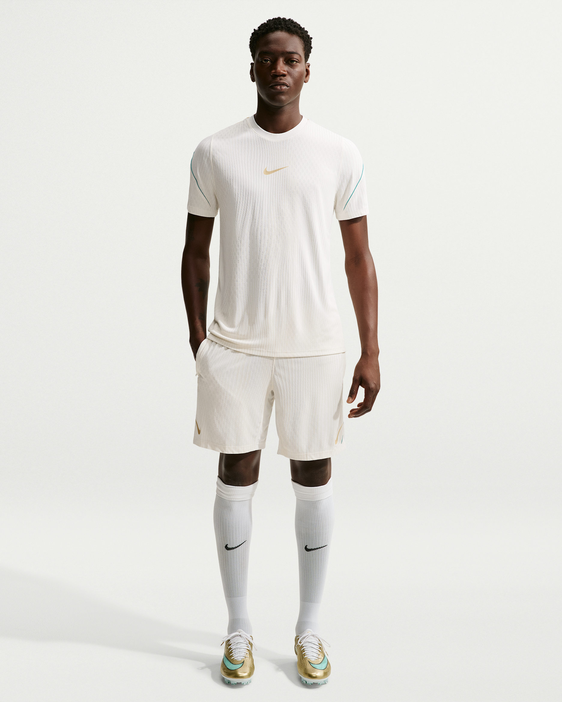 Shorts da calcio in maglia Dri-FIT ADV Nike Strike Elite – Uomo - Sail/Elemental Gold/Rio Teal/Oro metallizzato
