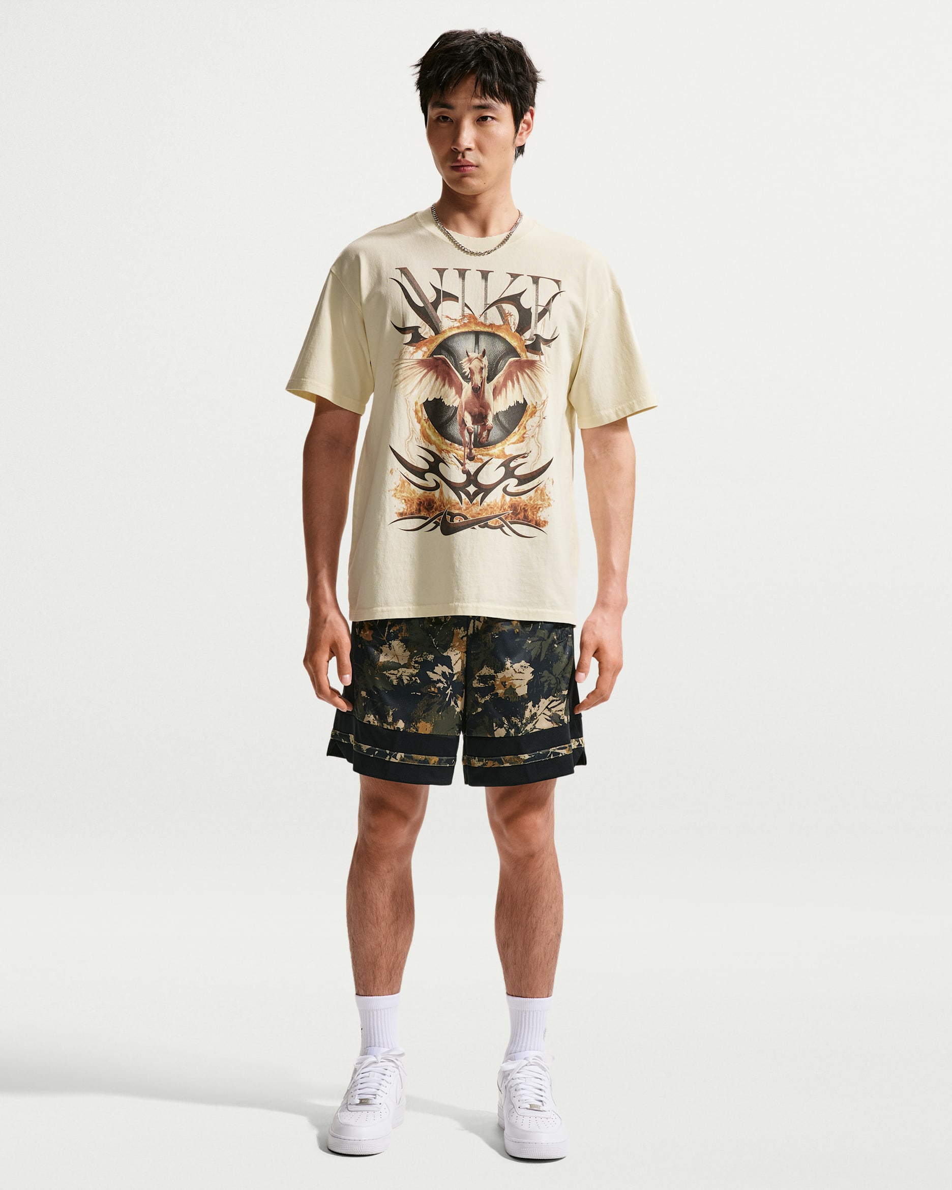 ナイキ クラシック メンズ Dri-FIT 21cm バスケットボールショートパンツ - パラシュートベージュ/ブラック/ブラック