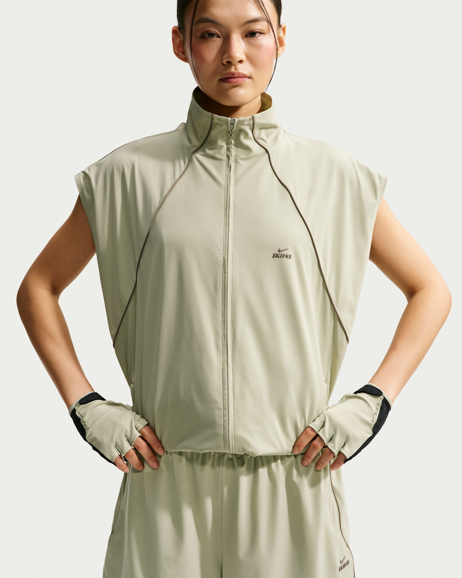 NikeSKIMS Trainingshandschuh (1 Paar, Damen) - NSKM Talc/NSKM Talc