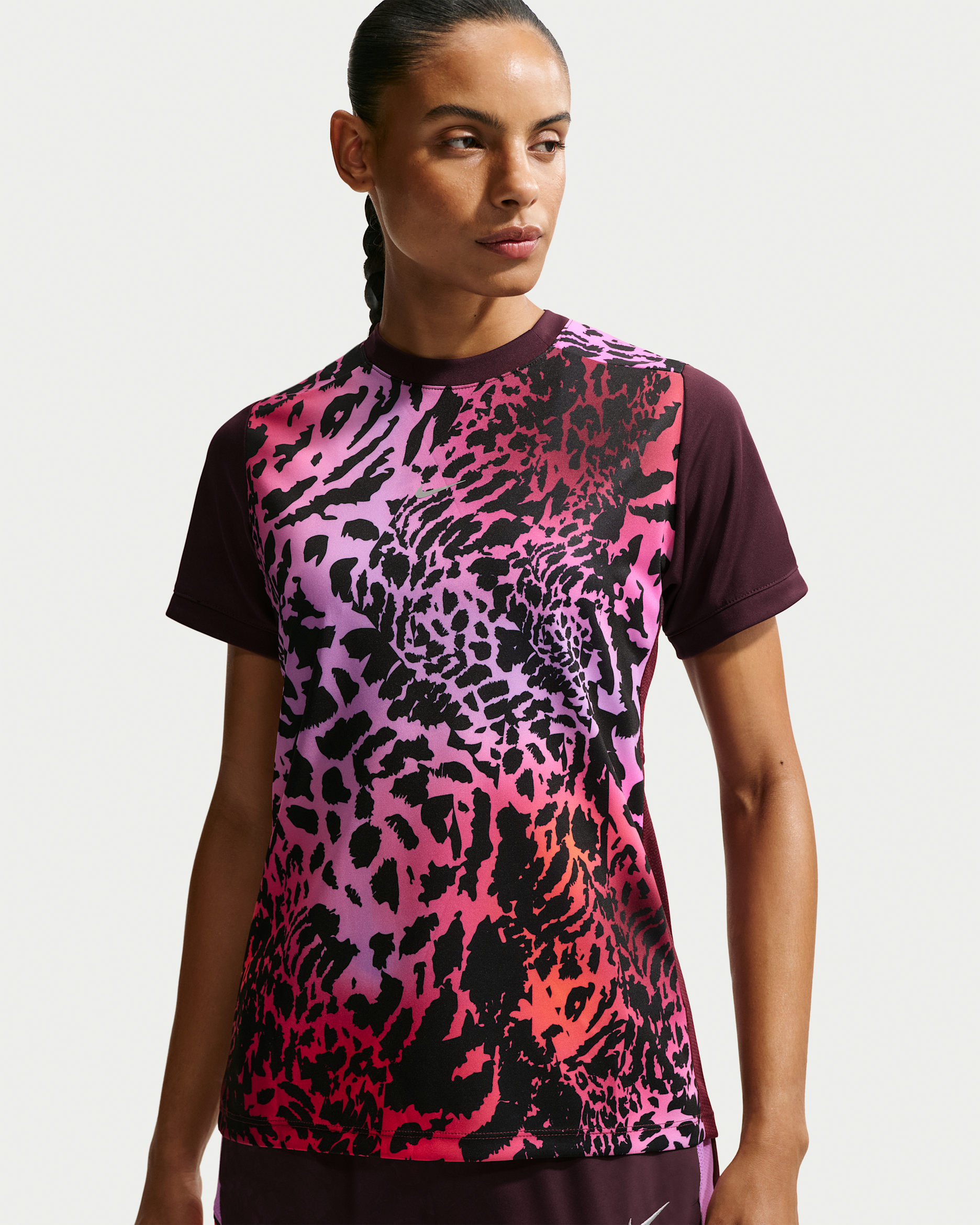 Nike United Academy Women's Dri-FIT Short-Sleeve Football Top - Burgundy Crush/Burgundy Crush/Pure Platinum