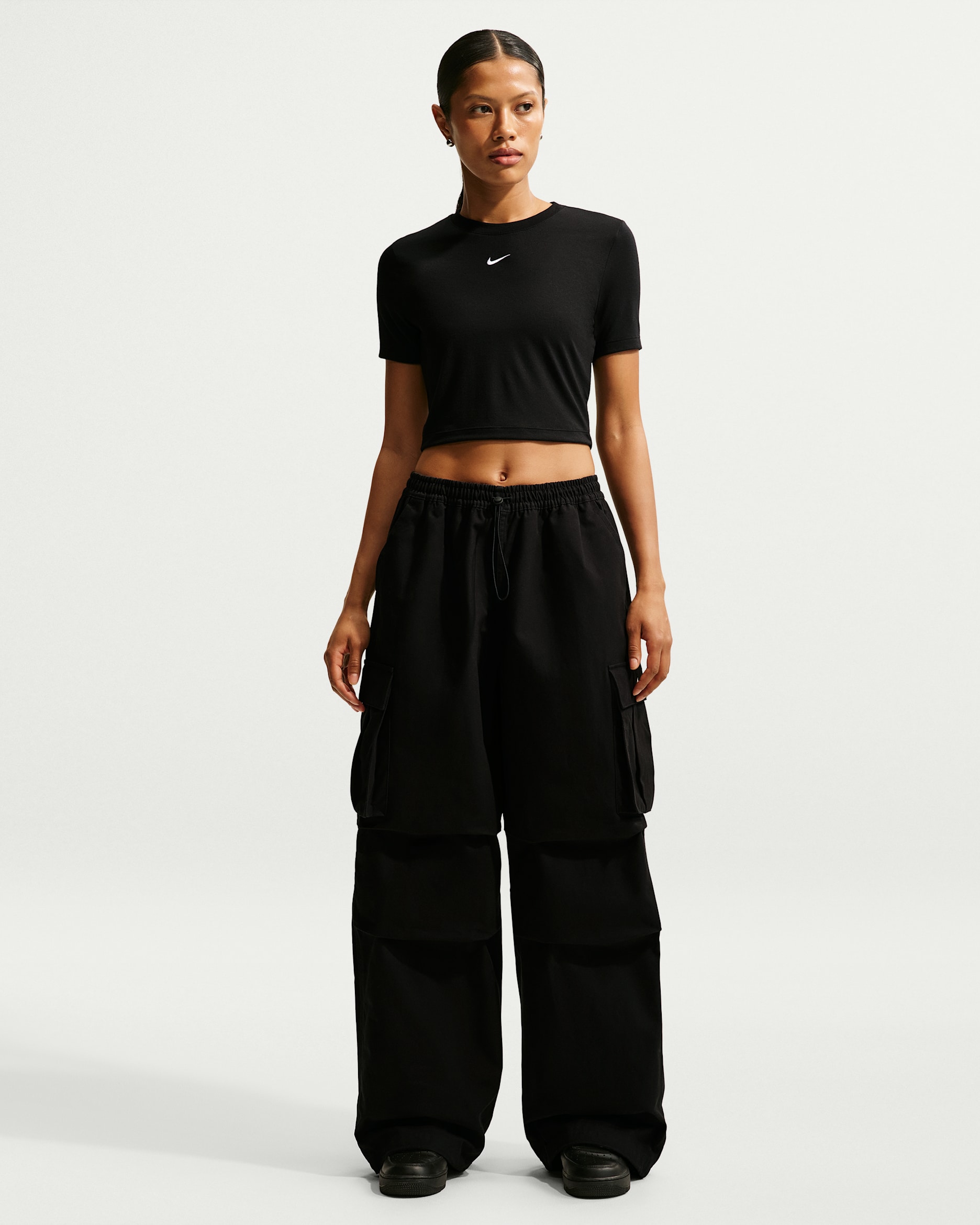 Nike Sportswear Women's Mid-Rise Oversized Woven Cargo Trousers - Black/Sail