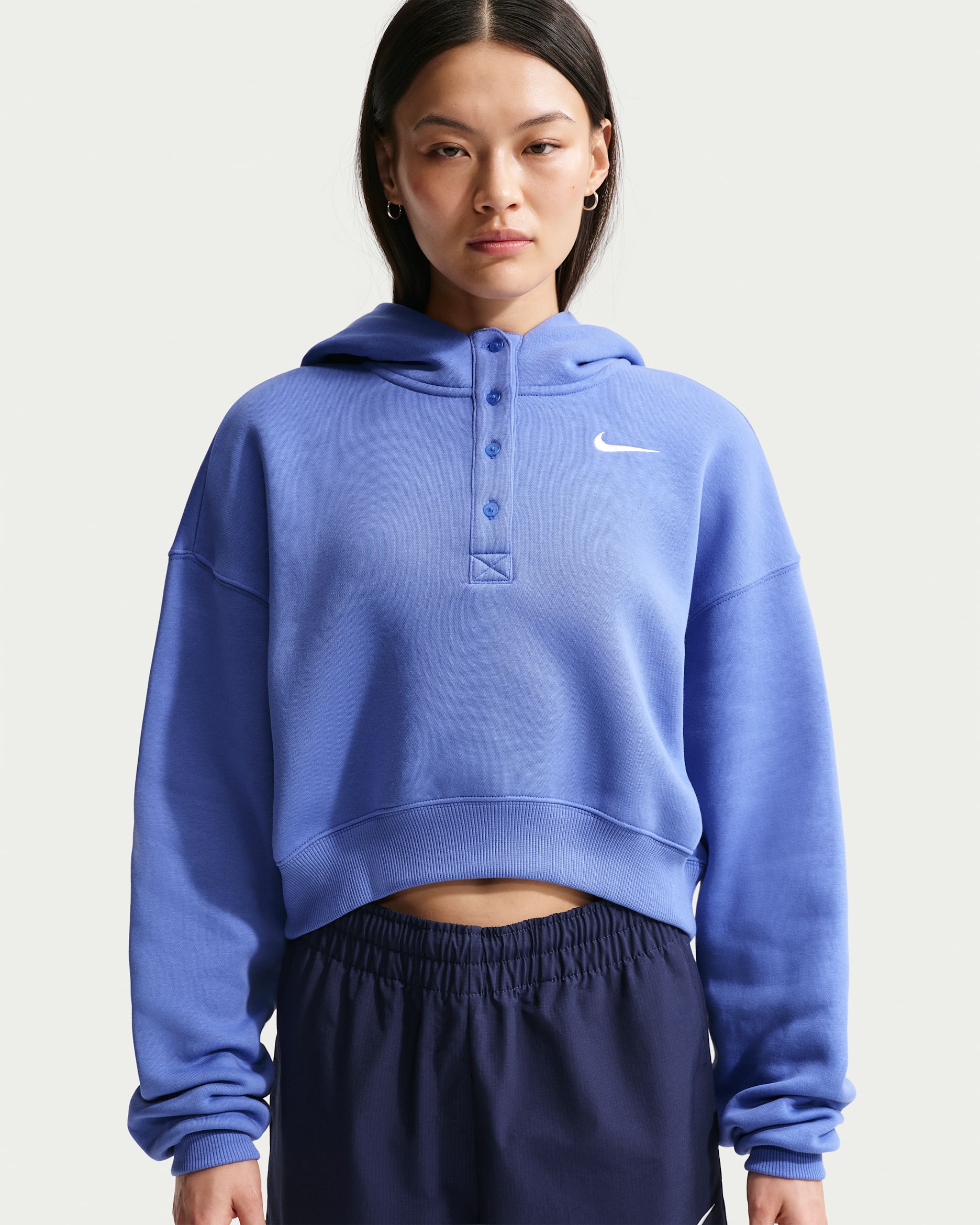 Sudadera con gorro Nike Sportswear oversized cropped Henley de tejido Fleece para mujer Phoenix - Azul medio claro/Vela