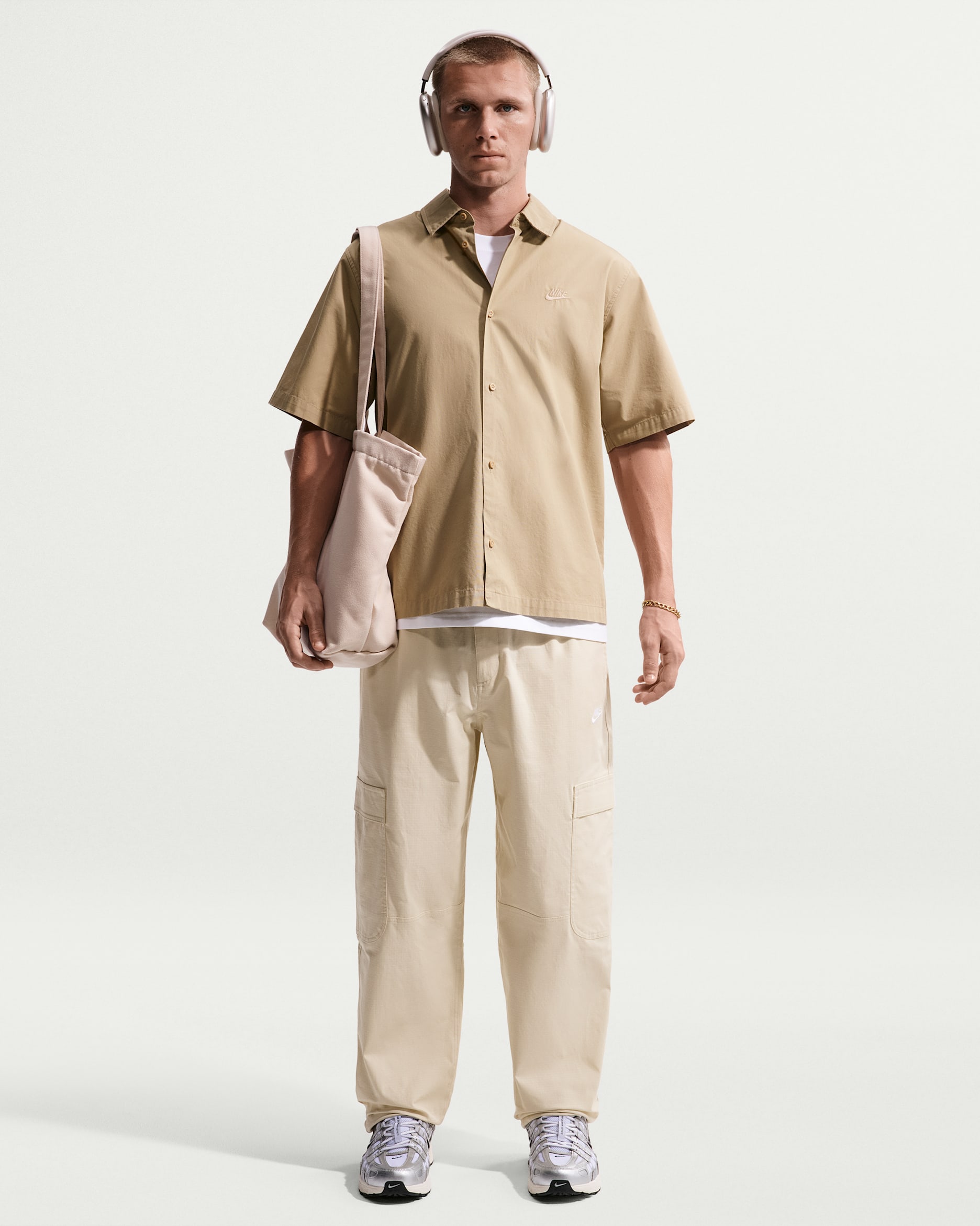 Nike Sportswear Club Men's Woven Cargo Trousers - Light Khaki/White