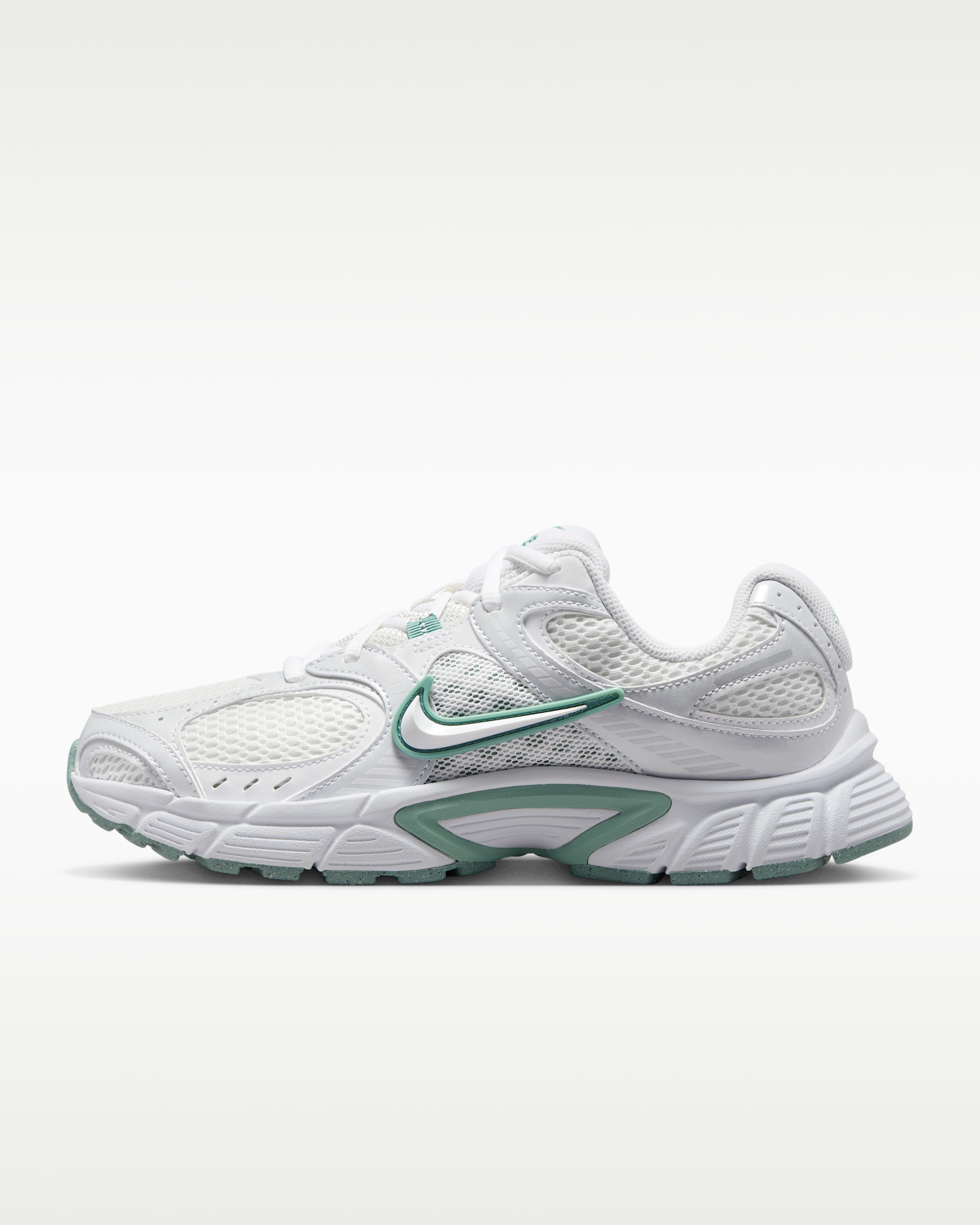 Tenis con detalles reflejantes para mujer Nike V5 RNR - Blanco cumbre/Gris vasto/Cañón/Blanco