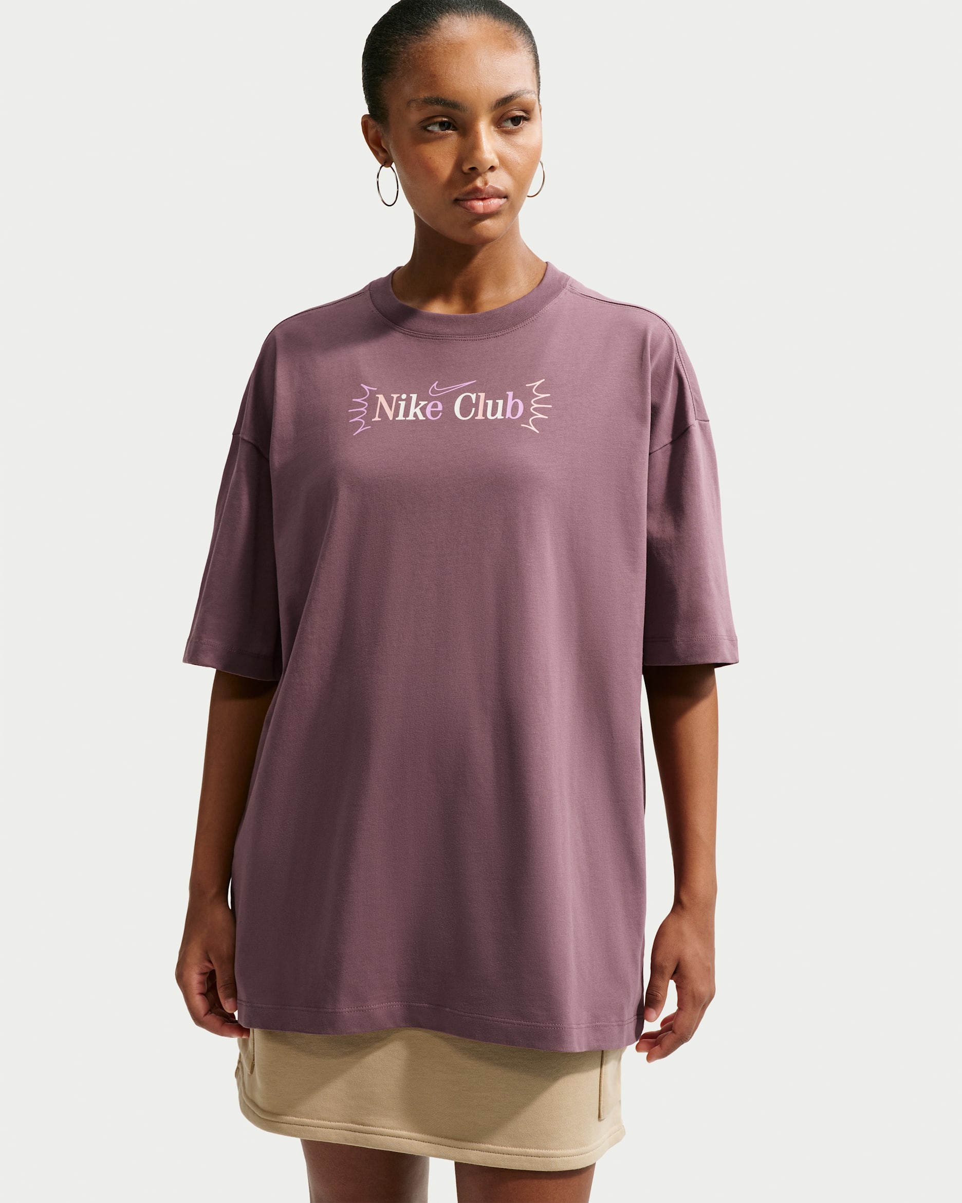 Nike Sportswear Classic Women's Oversized T-Shirt - Tattoo