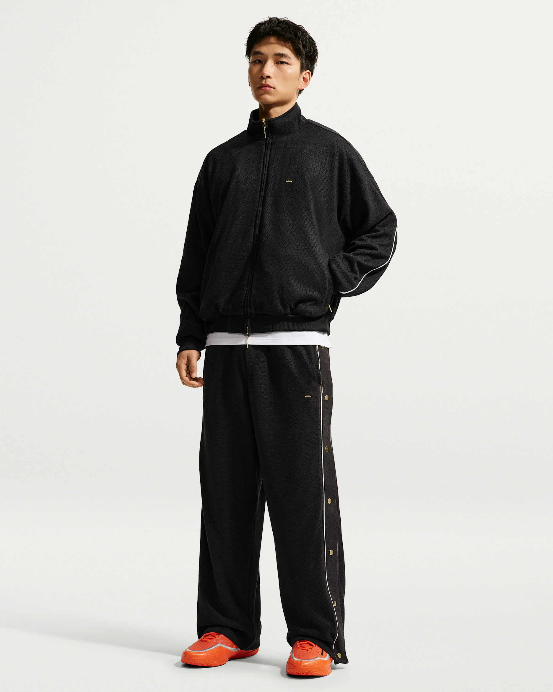 LeBron Men's Basketball Trousers - Black/Sail/Black