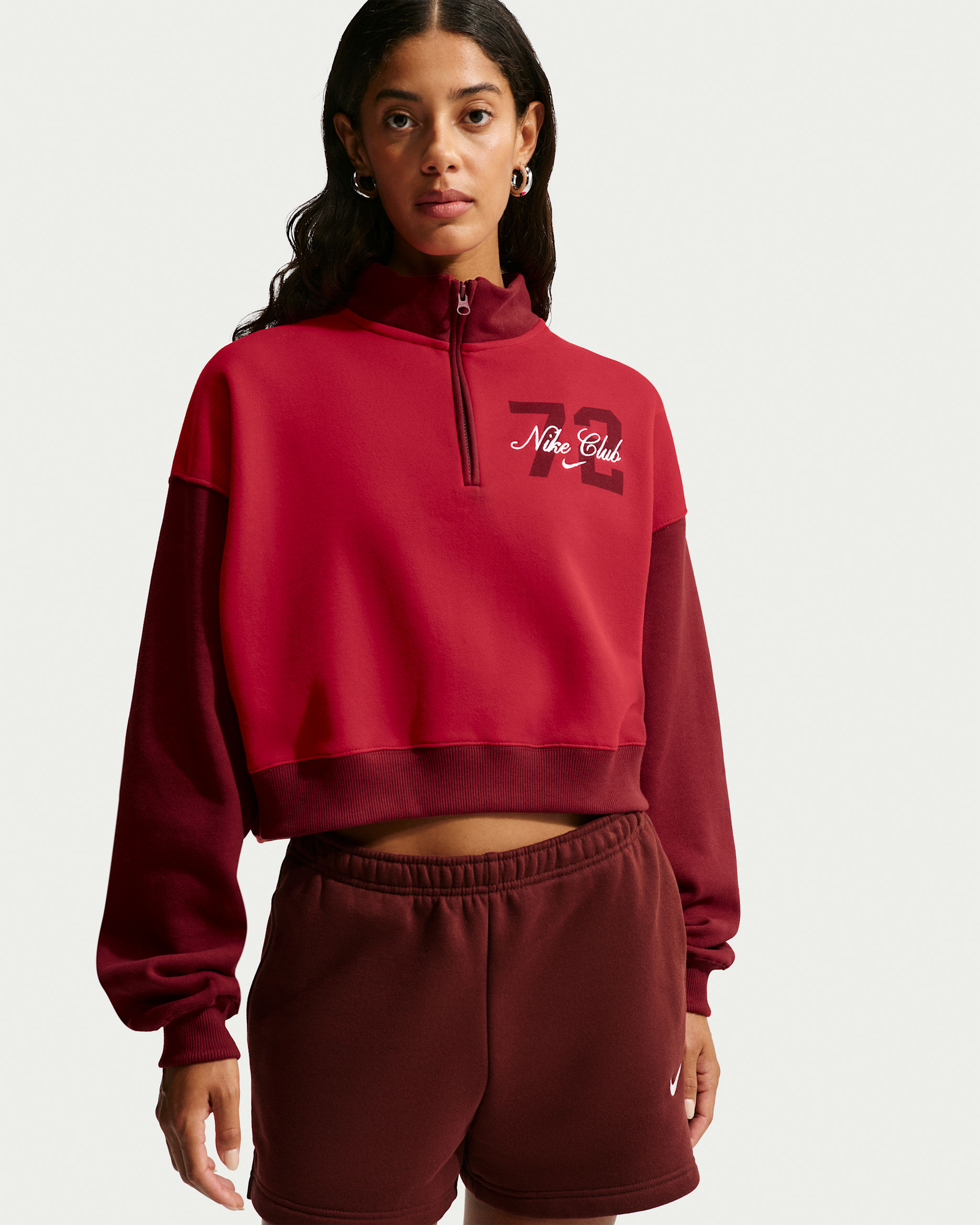Nike Studio Fleece mellomtykk, ekstra romslig kort overdel med glidelås i halsen til dame - Gym Red/Team Red