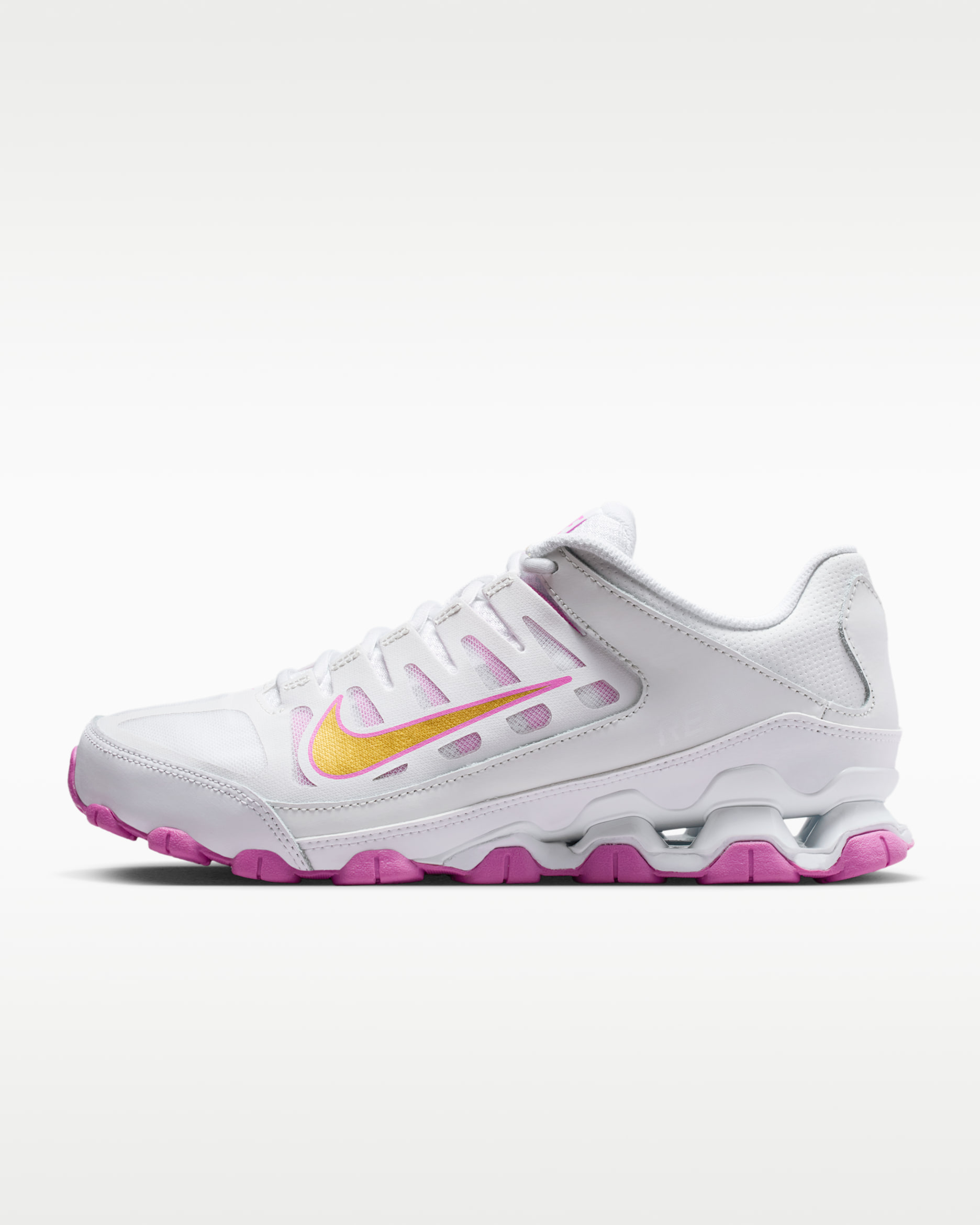 Tenis de entrenamiento para mujer Nike Reax 8 TR - Blanco cumbre/Oro metalizado/Magenta claro/Blanco