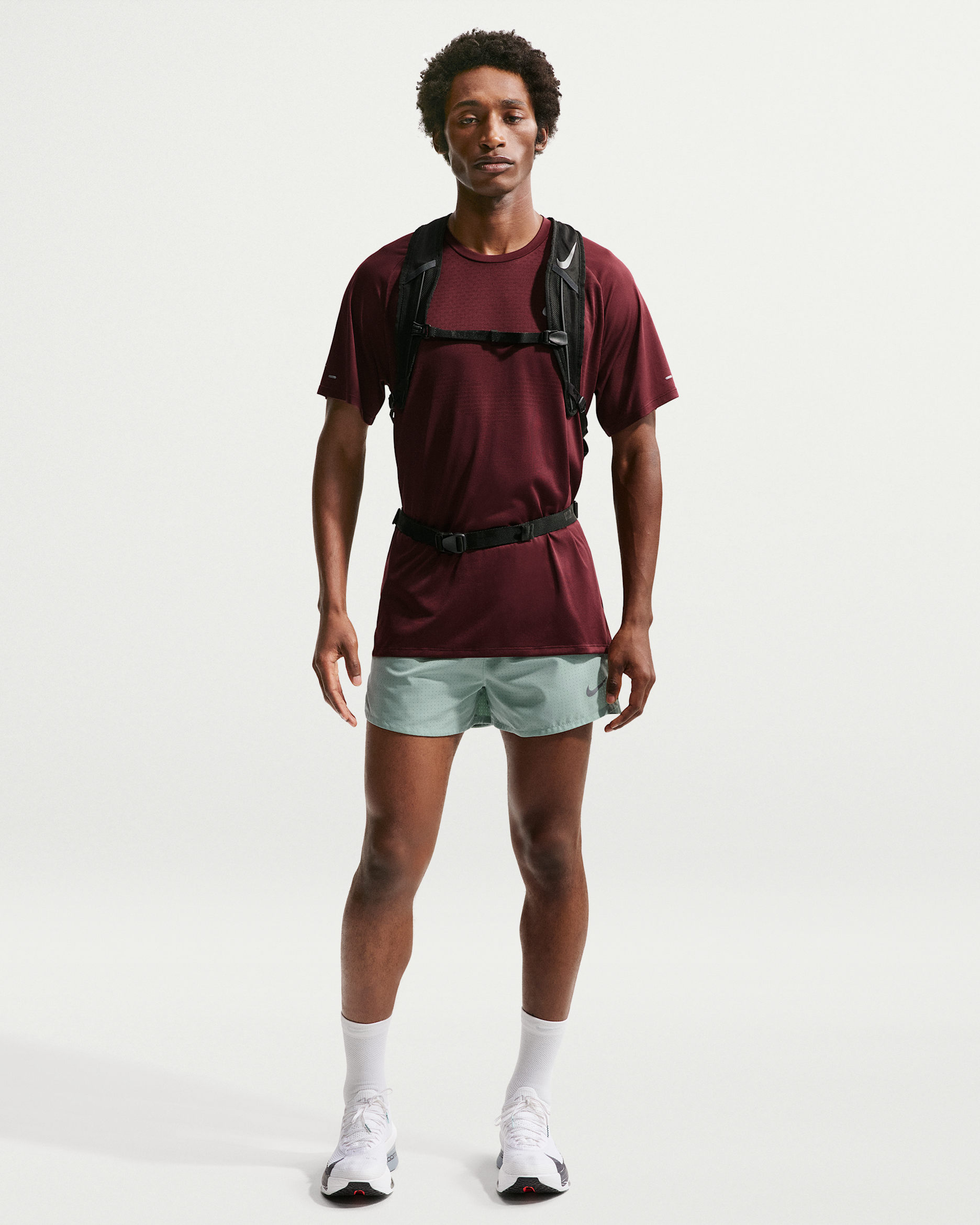 Nike Fast Dri-FIT 8 cm-es, belső rövidnadrággal bélelt férfi futórövidnadrág - Steam/Fekete