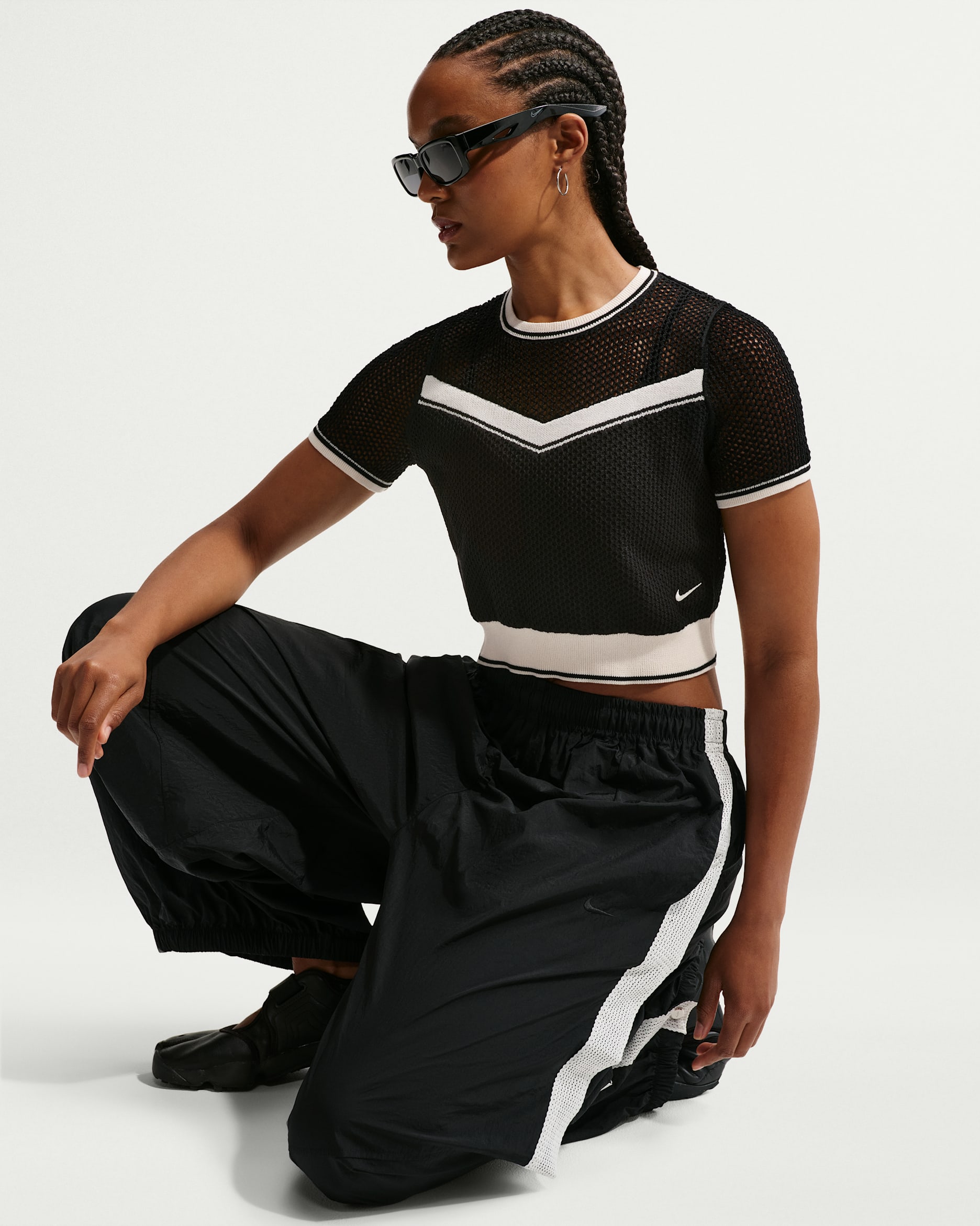 Nike Sportswear Chill Knit Women's Tight Cropped Top - Black/Chalk/Chalk