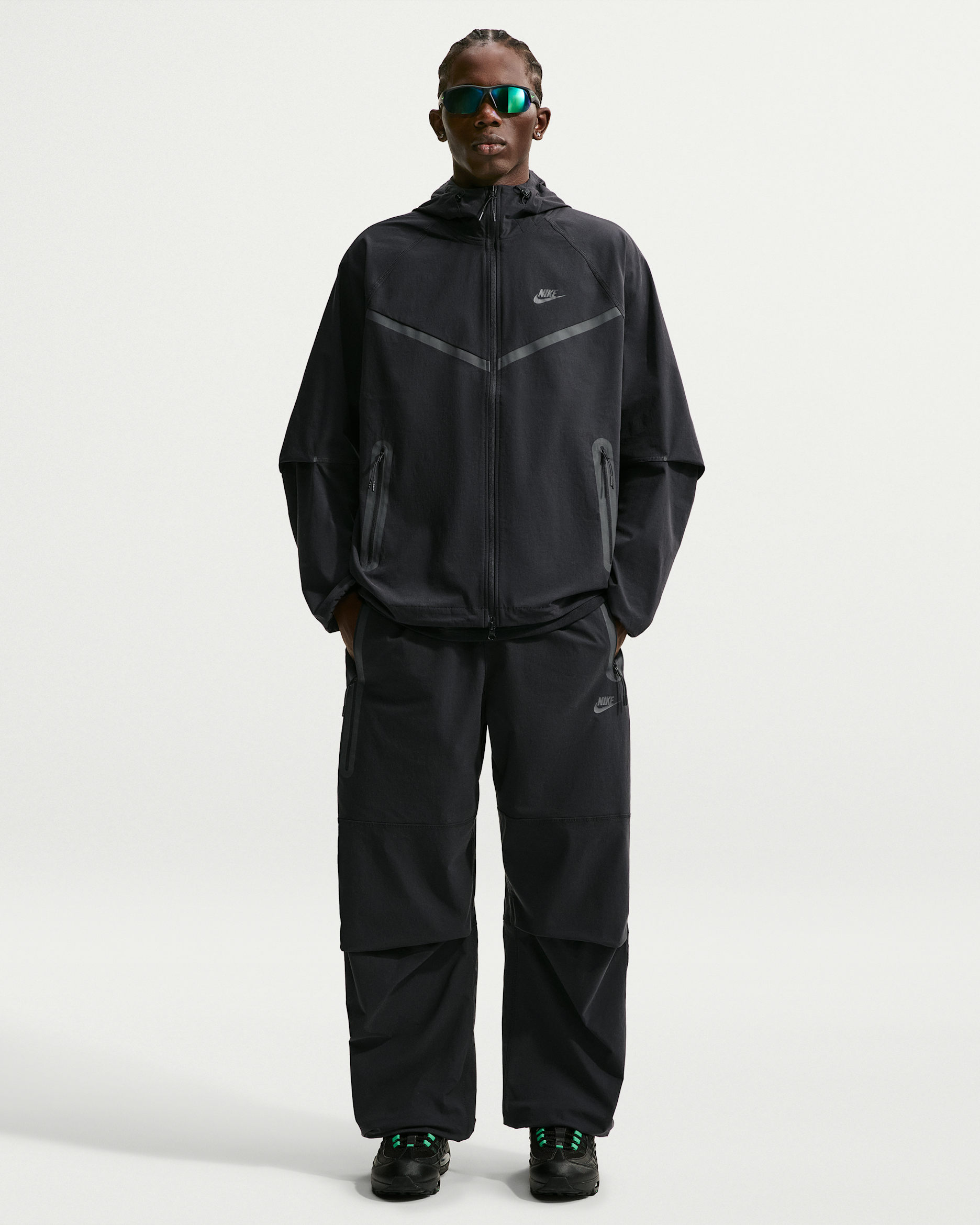 Nike Tech Oversize-Webhose (Herren) - Schwarz/Schwarz/Schwarz