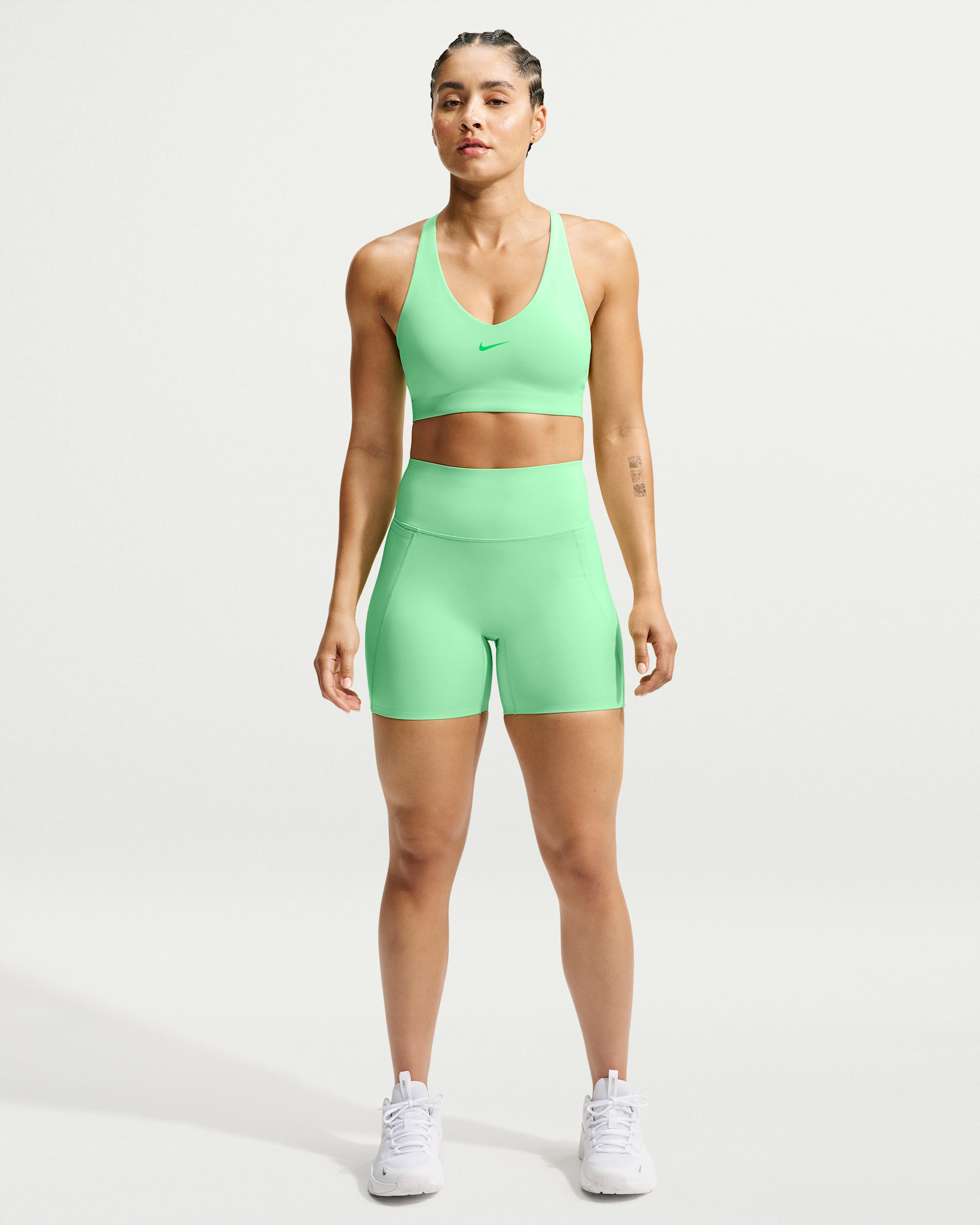 Nike Universa Women's High-Waisted 12.5cm (approx.) Biker Shorts with No Front Seam - Illusion Green/Light Green Spark/Green Spark