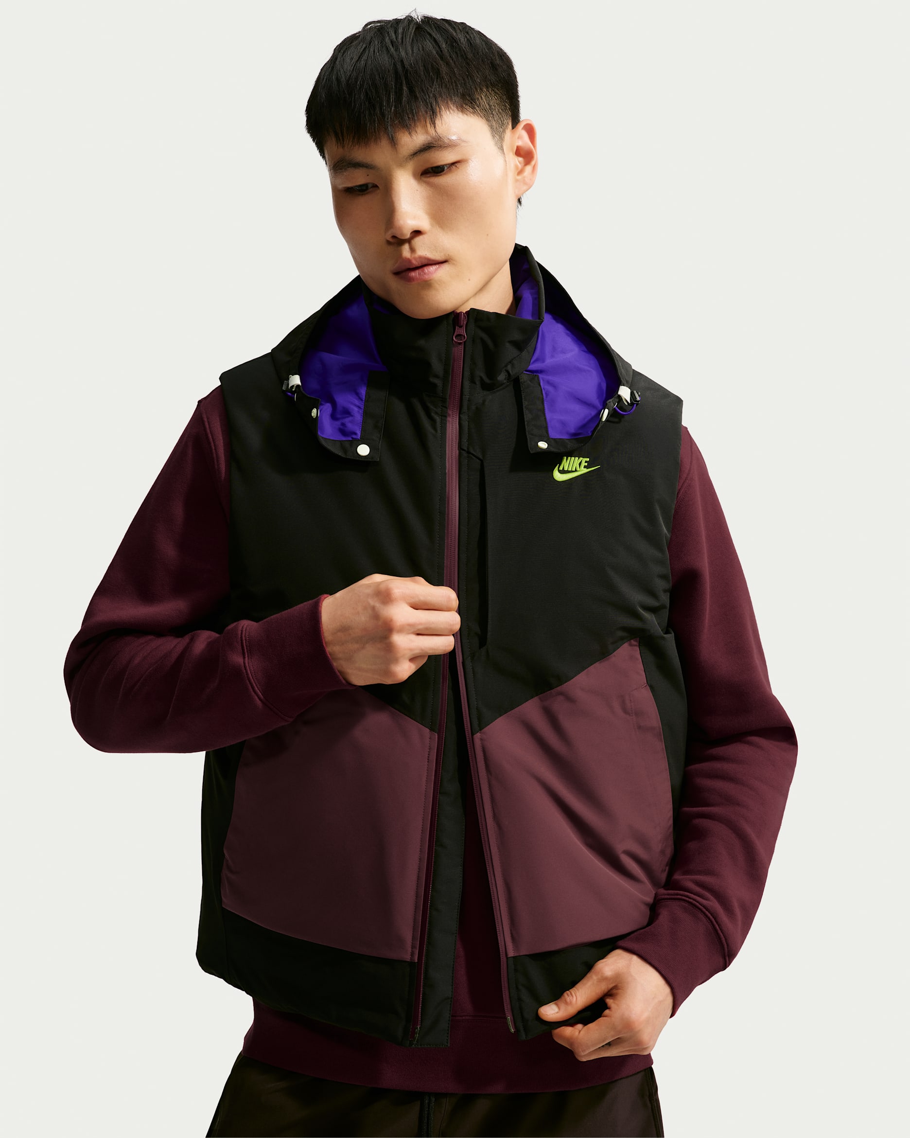 나이키 윈드러너 PrimaLoft® 남성 스톰 핏 ADV 베스트 - 블랙/라이트 볼더/블랙/볼트