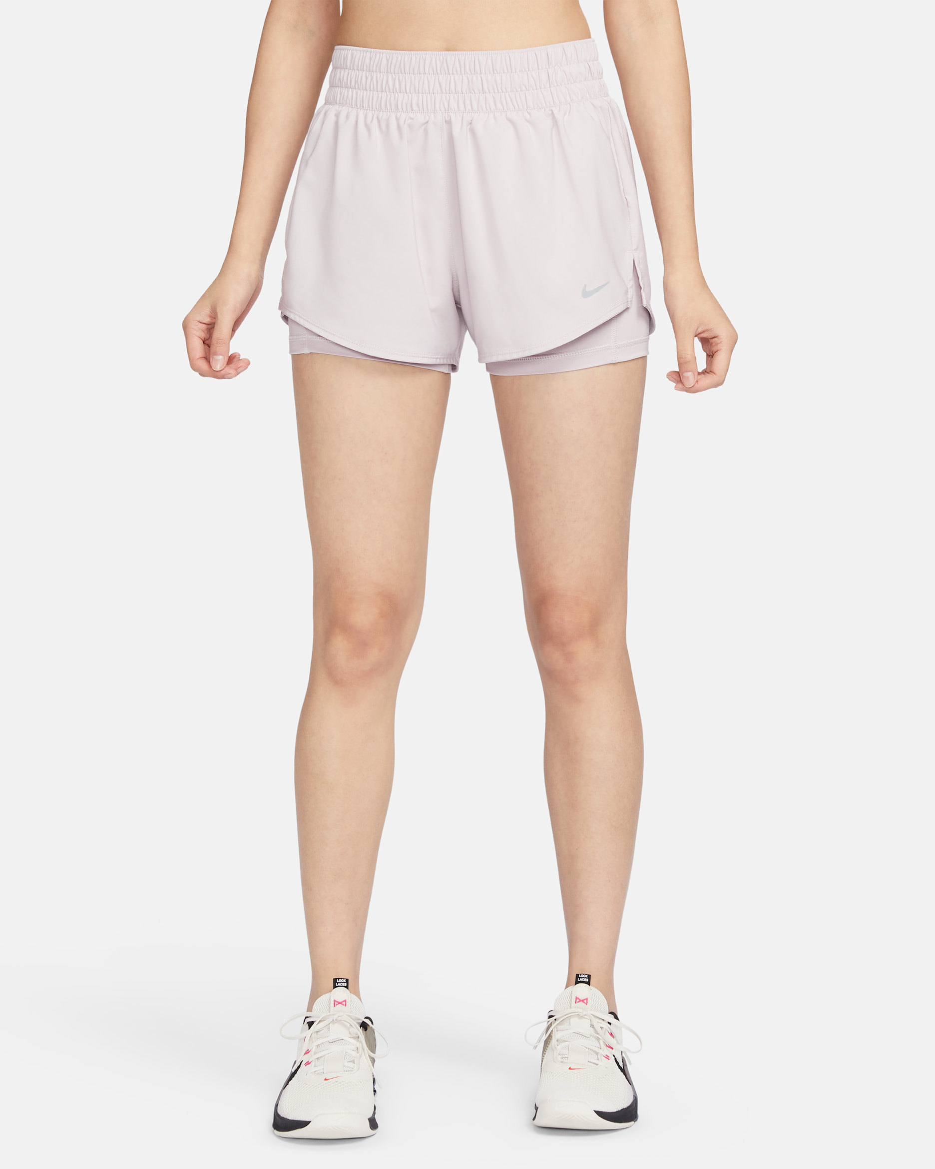 Nike Dri-FIT One Women's Mid-rise 8cm (approx.) 2-in-1 Shorts - Platinum Violet