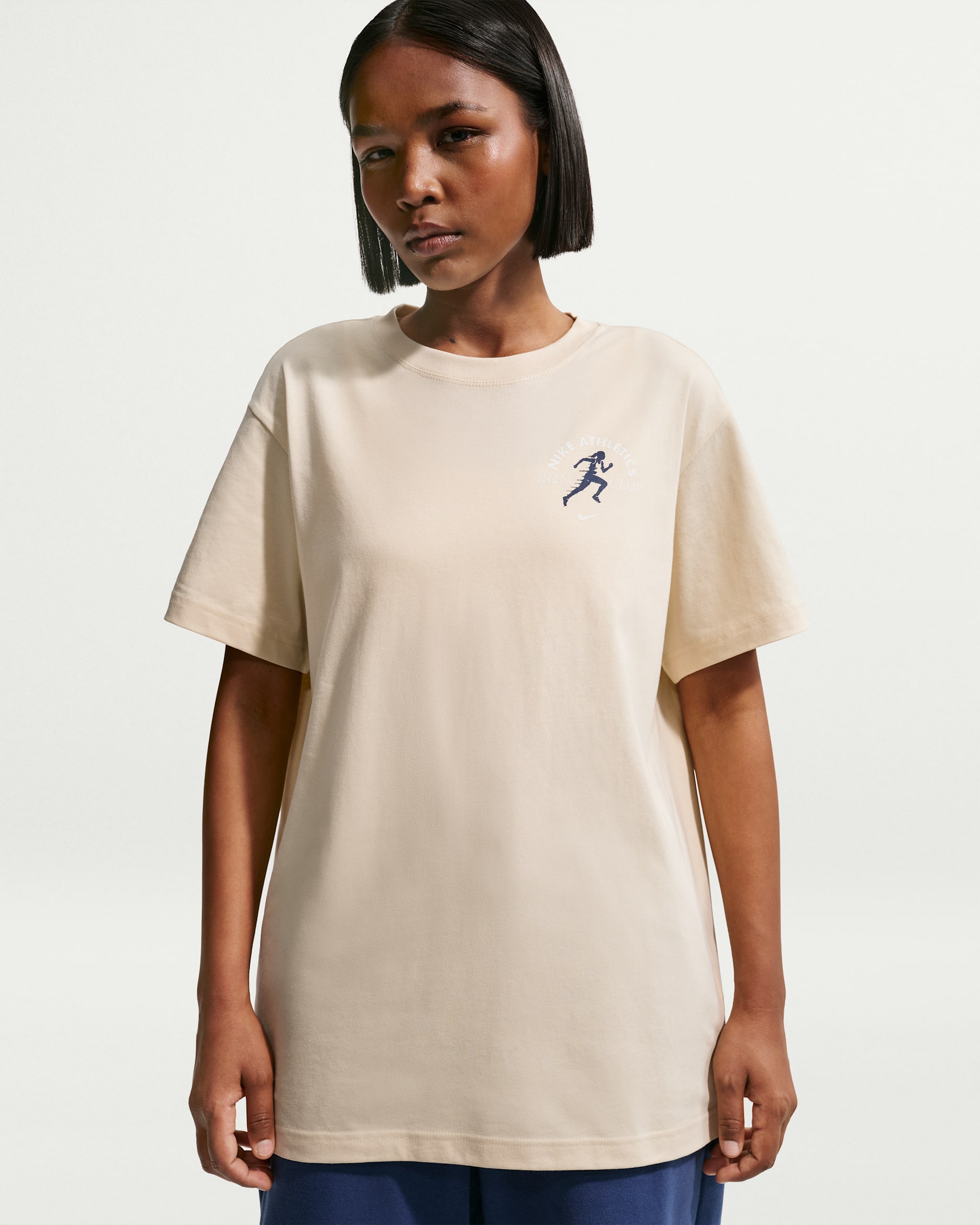 T-shirt Nike Sportswear Classic i oversizemodell för kvinnor - Beach