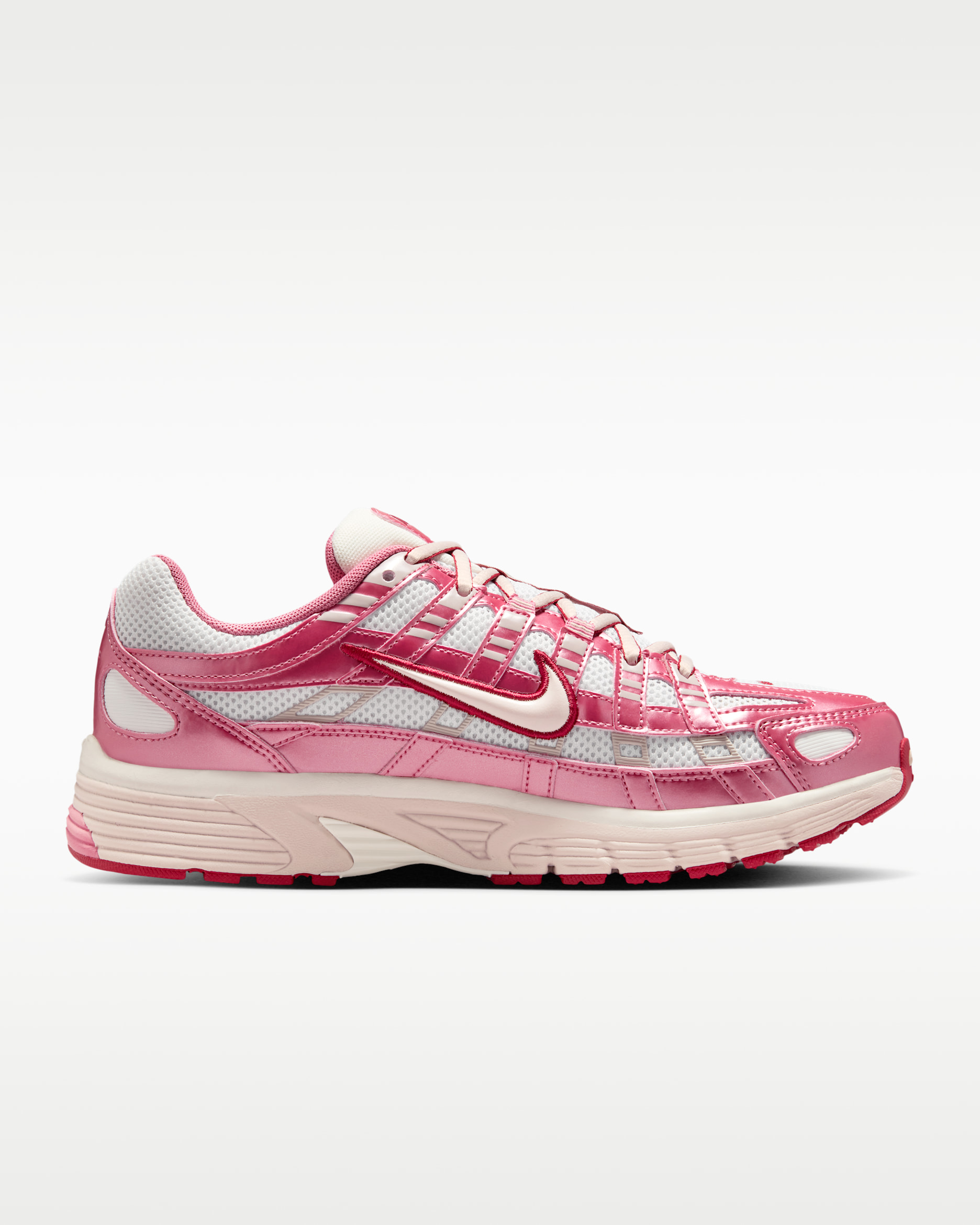 Chaussures Nike P-6000 pour femme