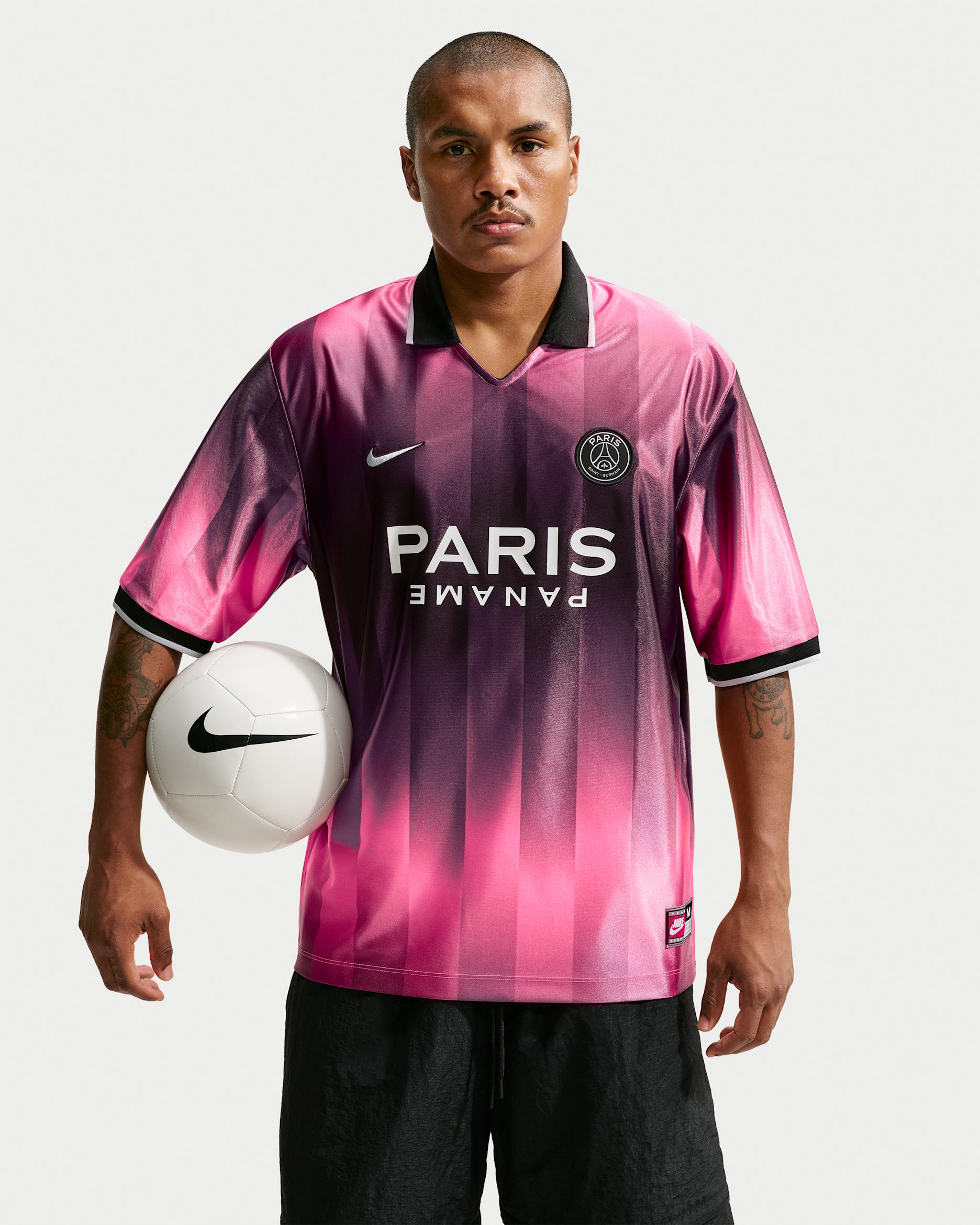 パリ サンジェルマン (PSG) エナジー メンズ ナイキ Dri-FIT サッカー ユニフォームトップス - ピンクビーム/ブラック/ブラック/フィールドシルバー