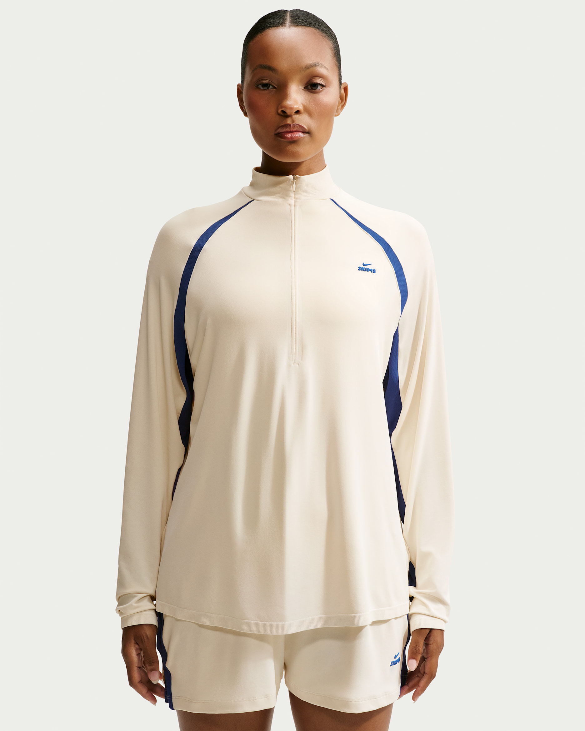 Haut à manches longues et demi-zip NikeSKIMS Stretch Knit pour femme - NSKM Actv Ivory/NSKM Cobalt