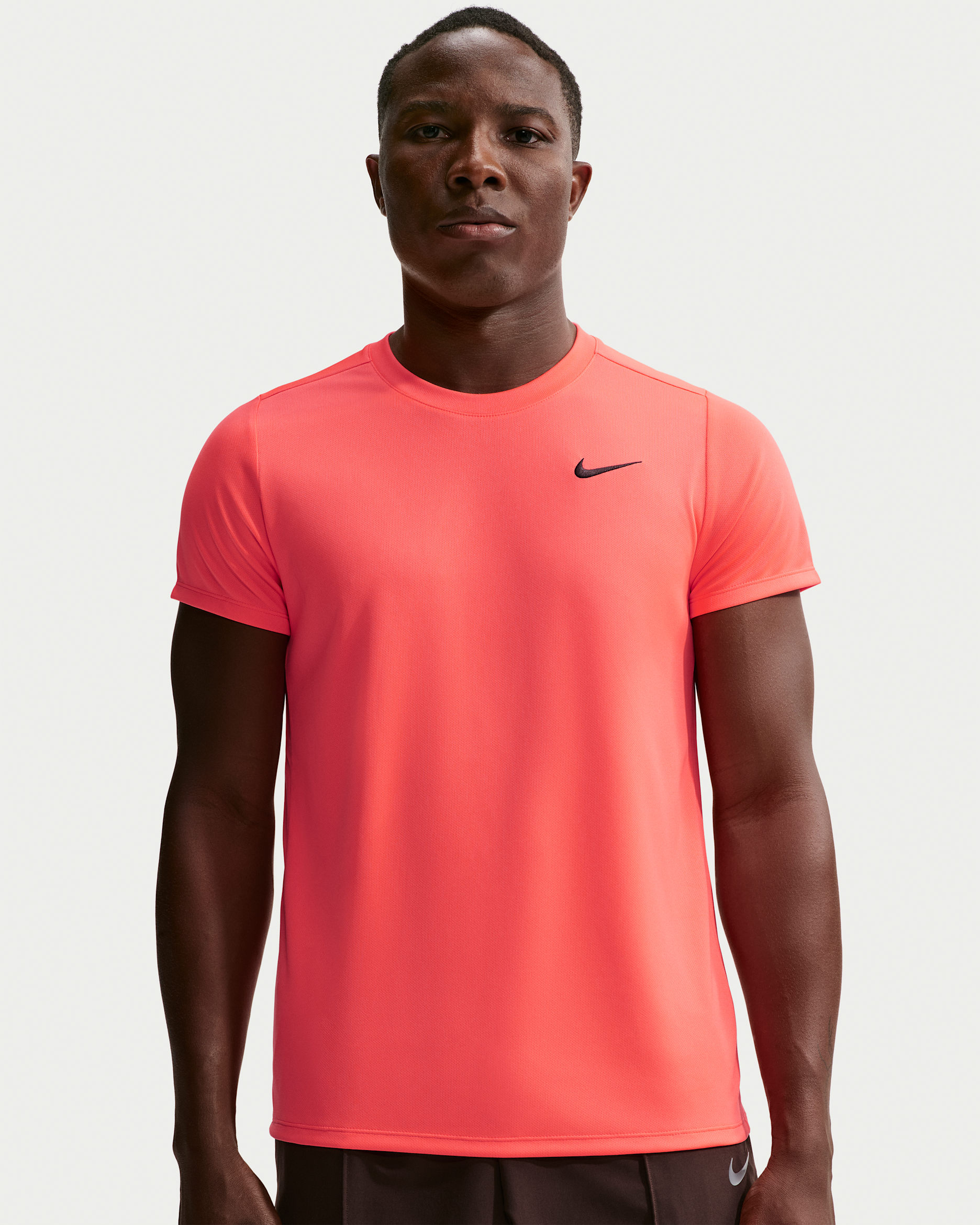NikeCourt Victory Part superior de tennis Dri-FIT - Home - Carmesí brillant/Negre