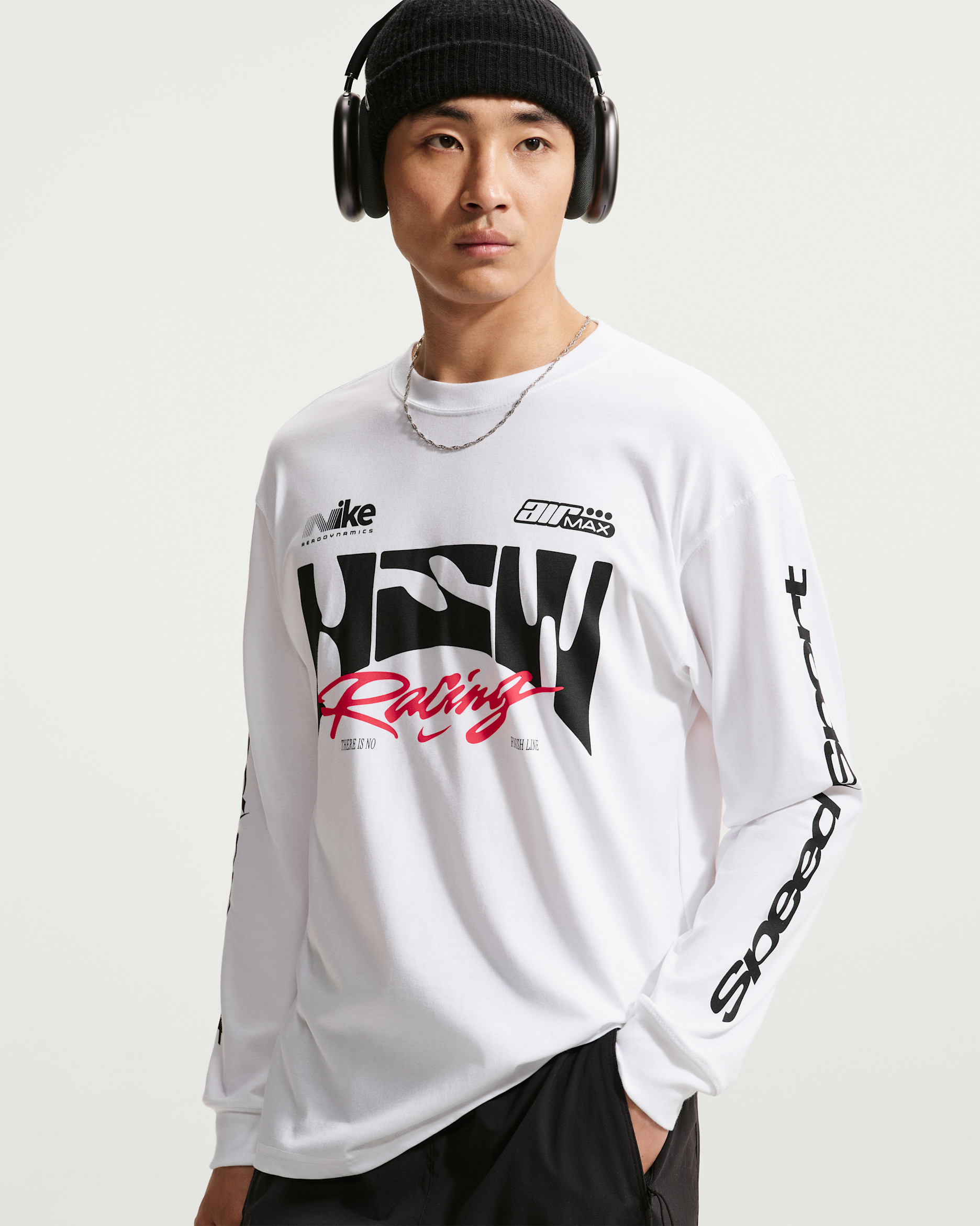 Nike Sportswear Long-Sleeve T-Shirt - White