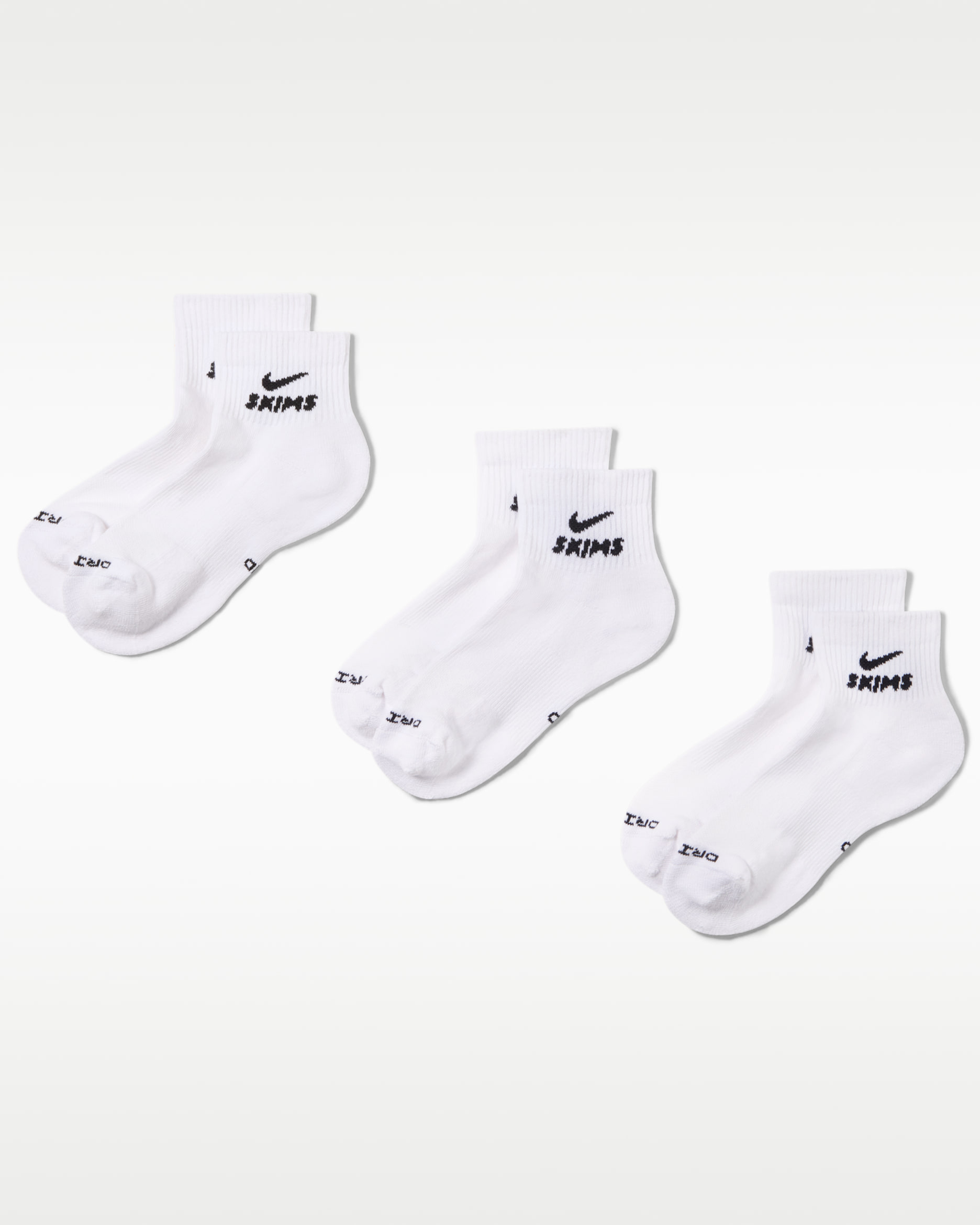 NikeSKIMS Women's Dri-FIT Quarter Socks (3 Pairs) - Multi-Colour/NSKM Snow/NSKM Obsidian