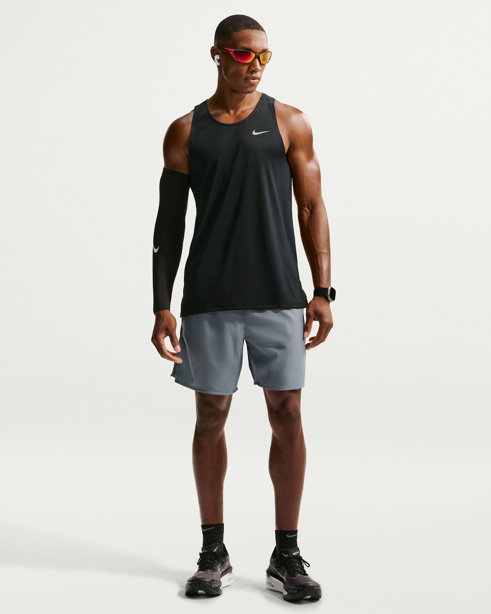 Męskie spodenki do biegania z wszytą bielizną Dri-FIT Nike Challenger 18 cm - Smoke Grey/Smoke Grey/Czerń
