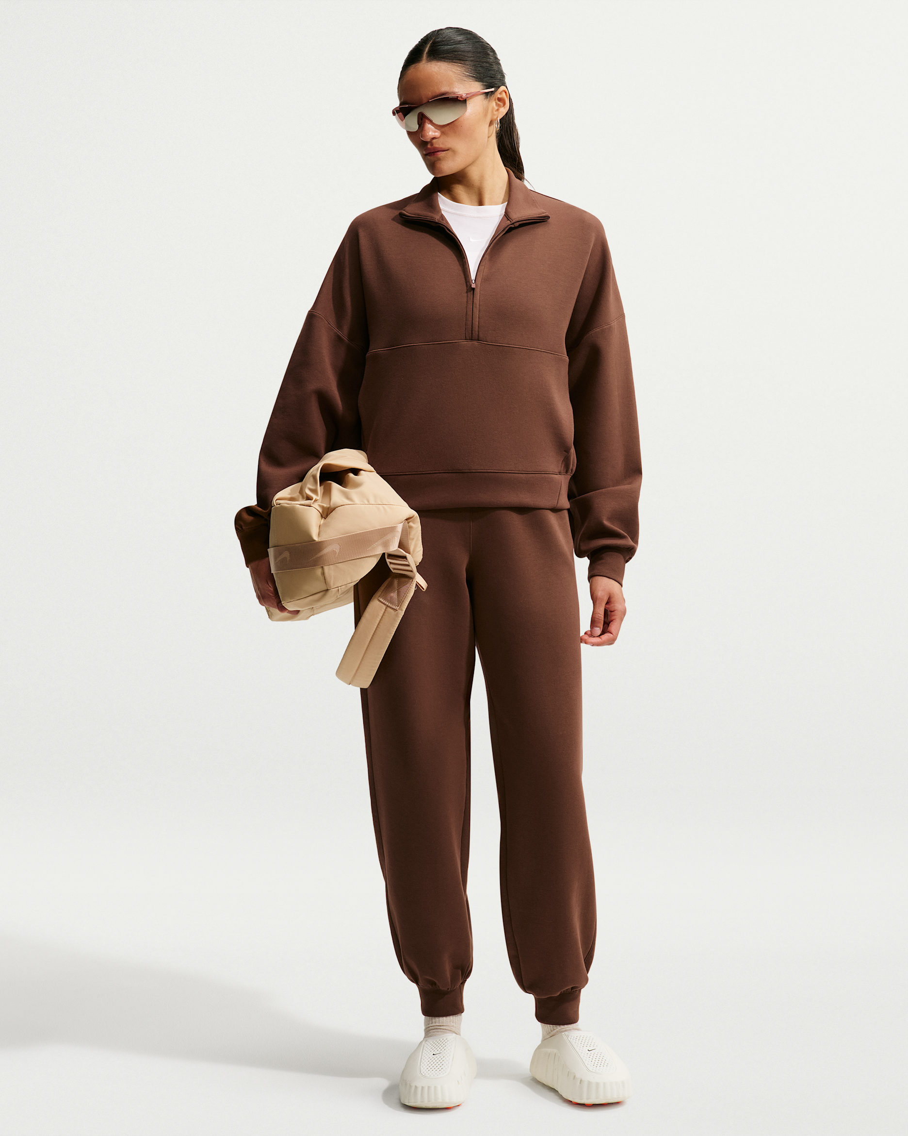 Nike 24.7 ImpossiblySoft Women's Dri-FIT High-Rise Joggers - Cacao Wow/Mosswood Brown