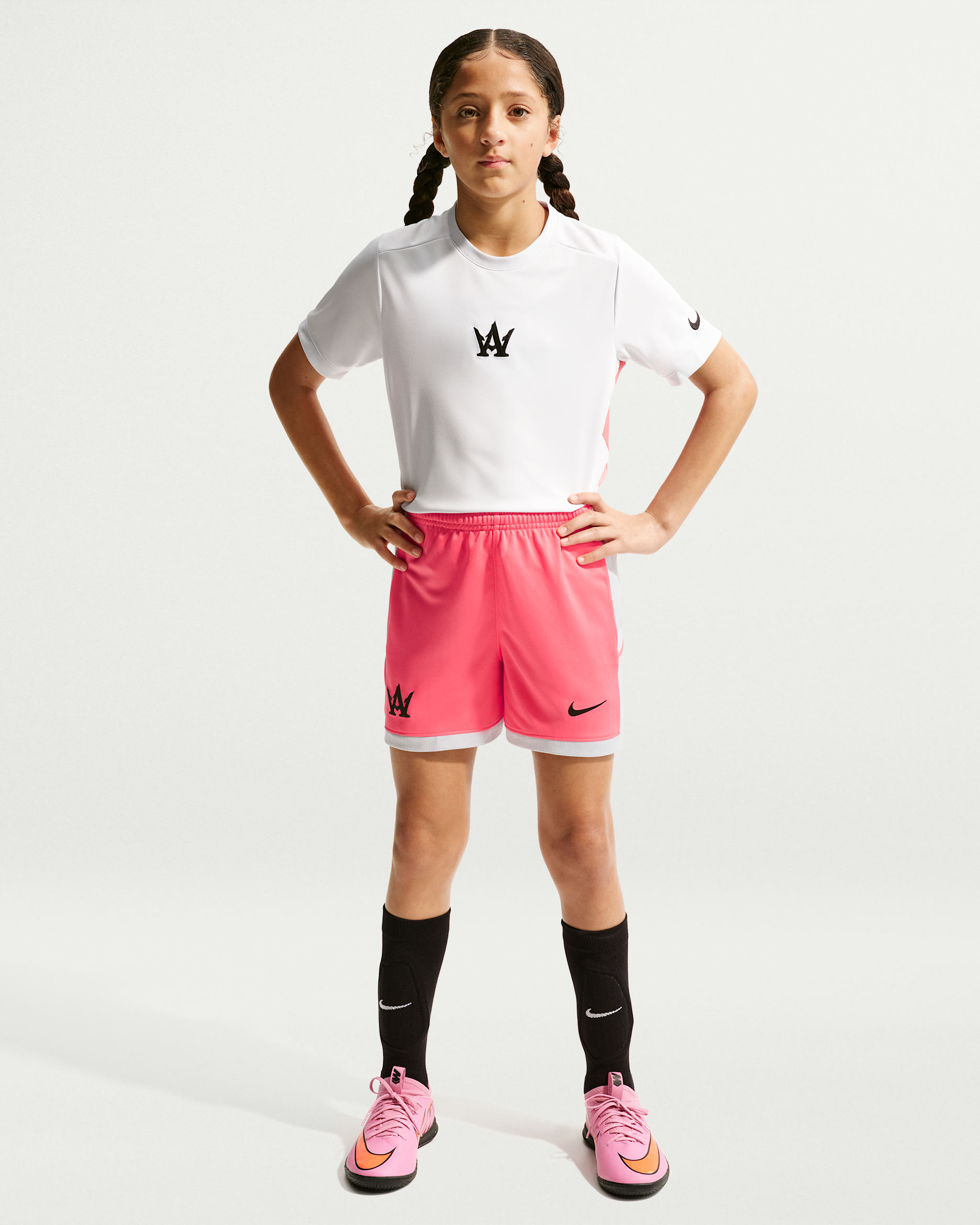 Nike Academy "Alexia Putellas" Dri-FIT Fußballshorts (ältere Kinder, Mädchen, ca. 10 cm) - Sea Coral/Pure Platinum/Schwarz