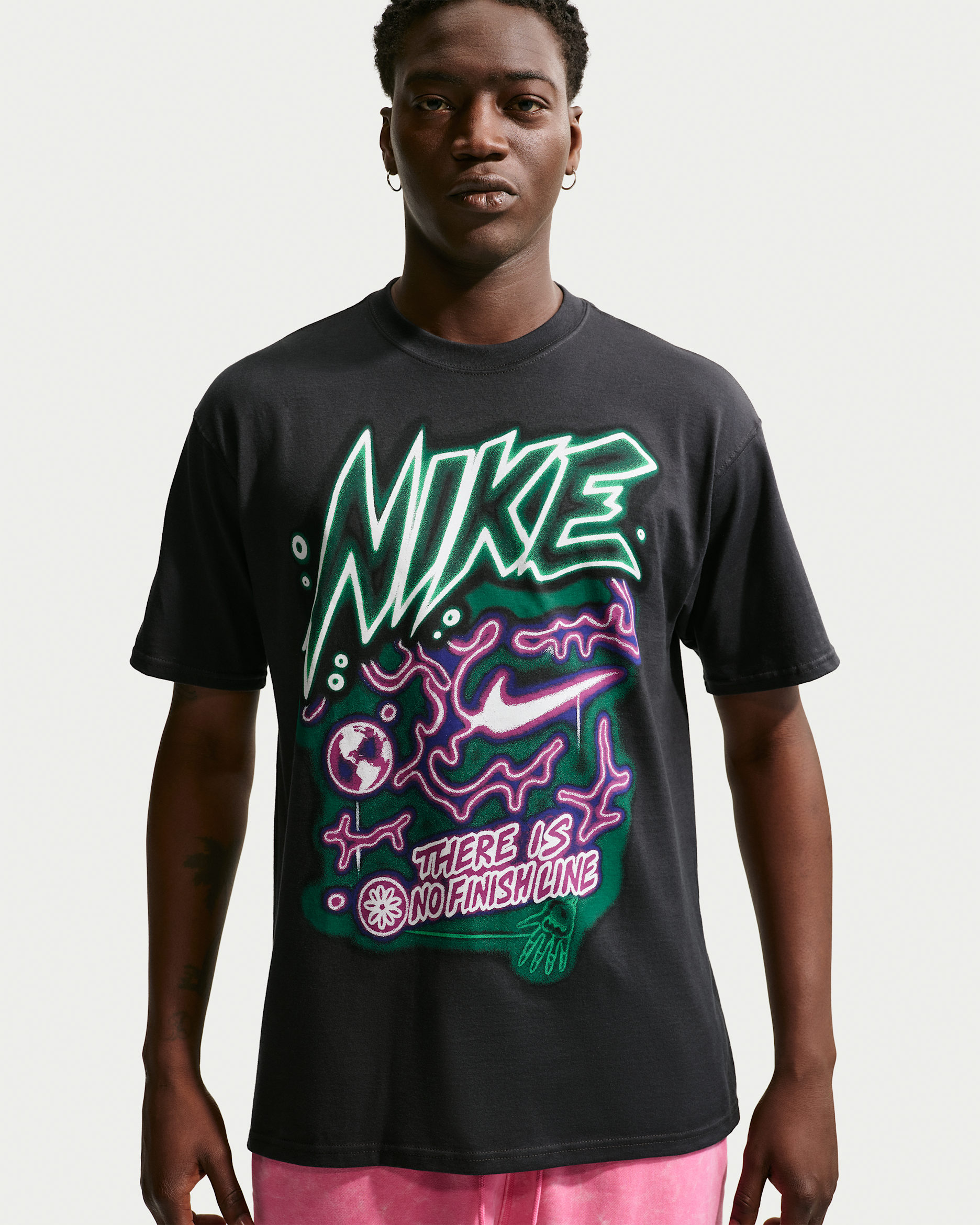 Nike Sportswear Men's T-Shirt - Off-Noir