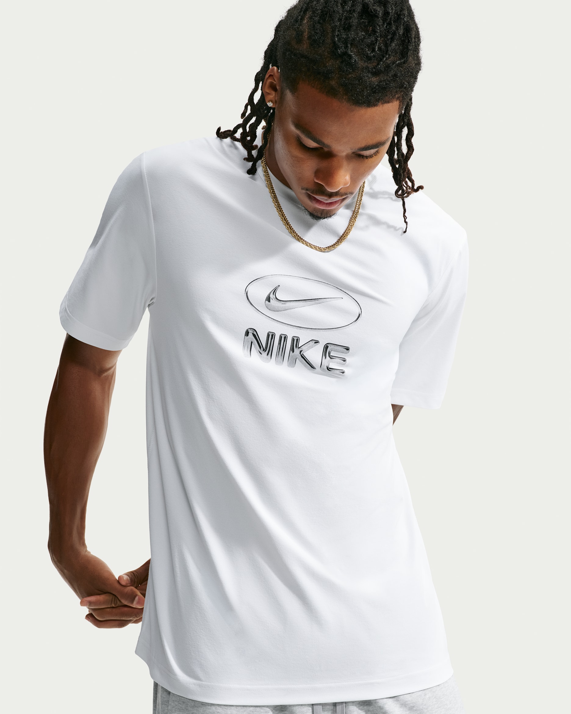 Playera de entrenamiento Dri-FIT con protección contra los rayos UV para hombre Nike Hyverse - Blanco/Negro